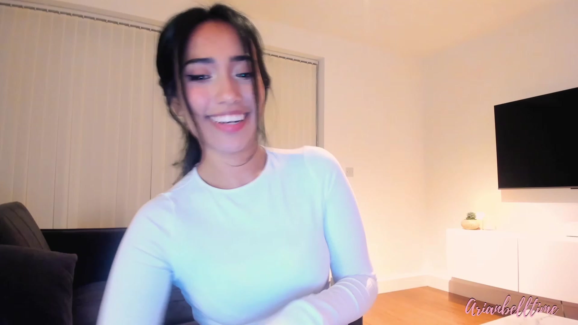 Gallery image thumbnail from ArianBelltime's myfreecams stream on, 12/10/2023, 01:55 image 19 of 20