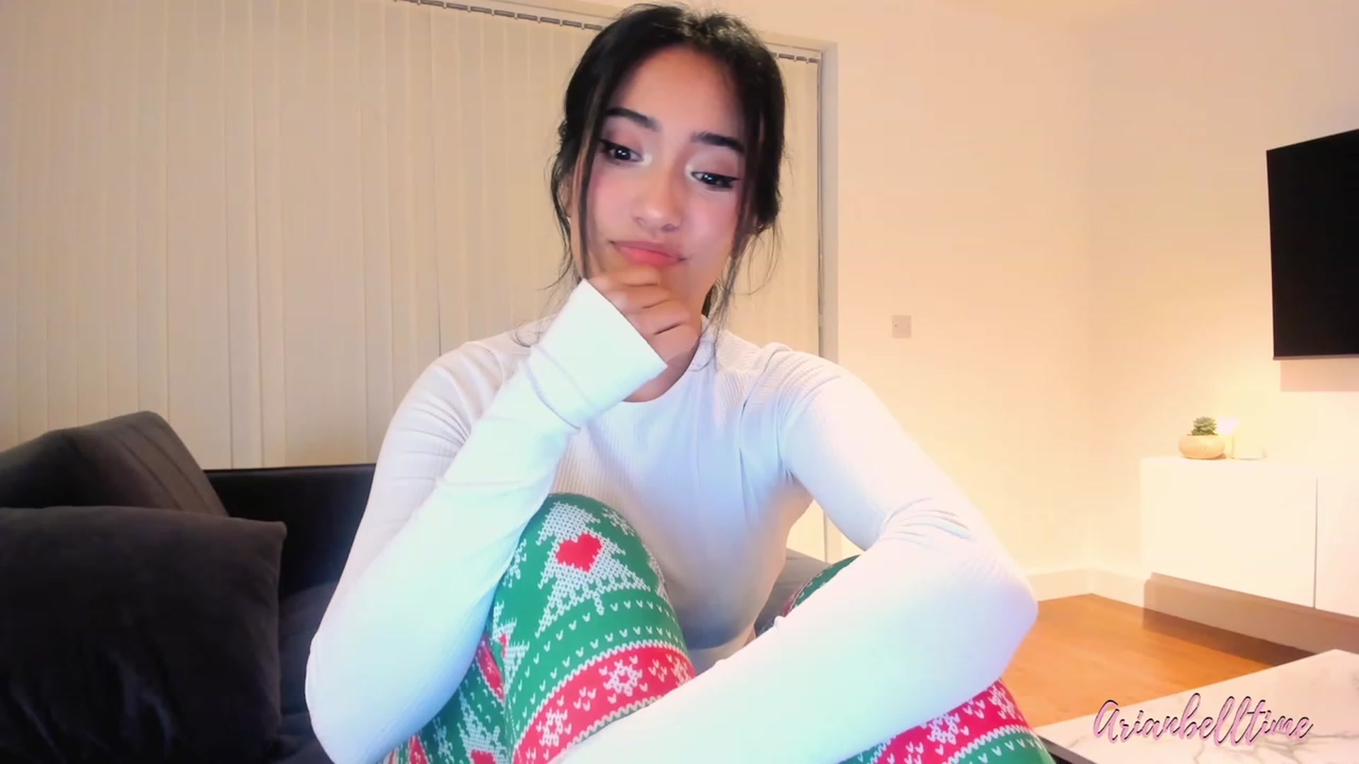 Gallery image thumbnail from ArianBelltime's myfreecams stream on, 12/10/2023, 01:55 image 14 of 20