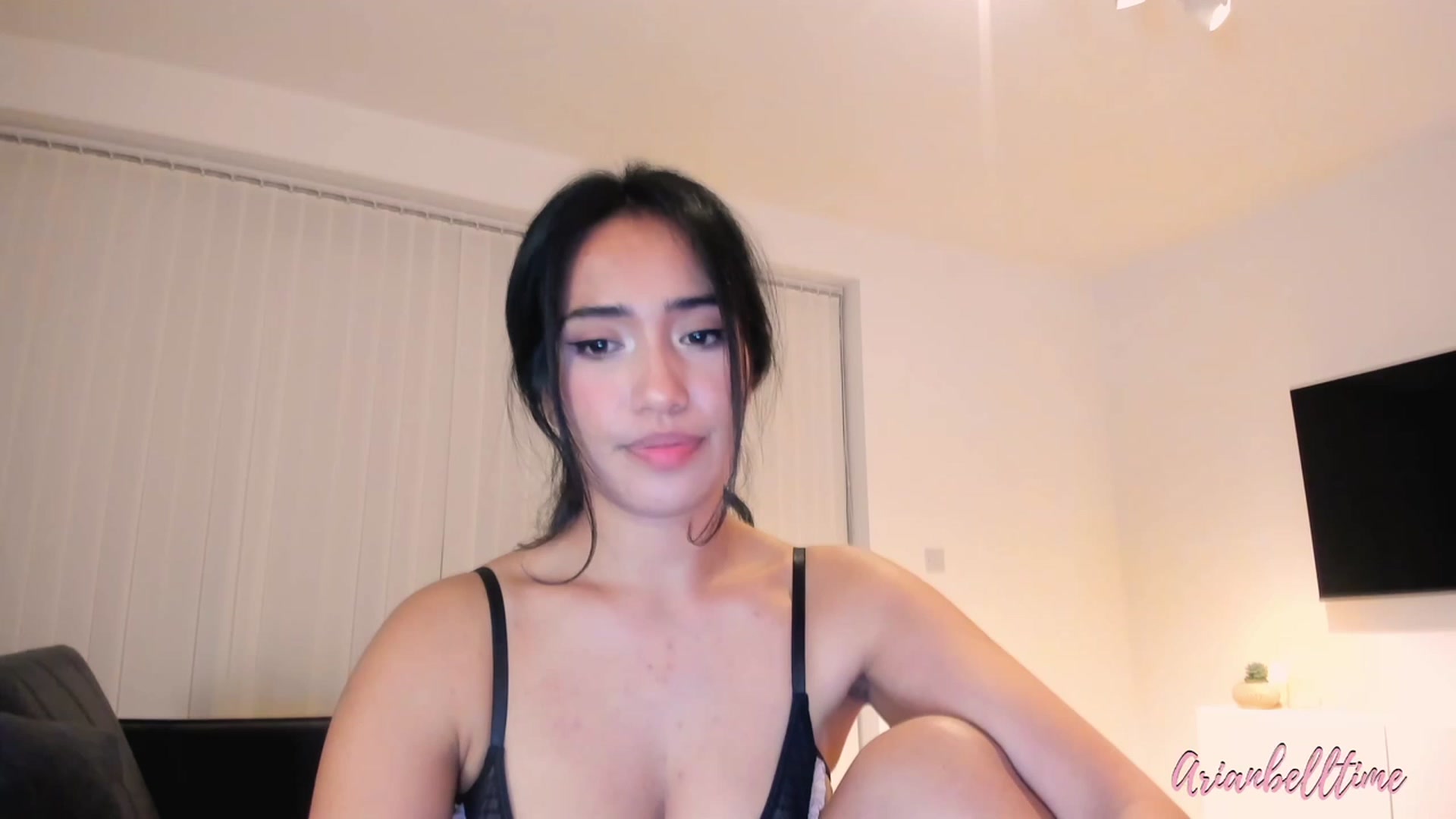 Gallery image thumbnail from ArianBelltime's myfreecams stream on, 12/10/2023, 04:46 image 13 of 20