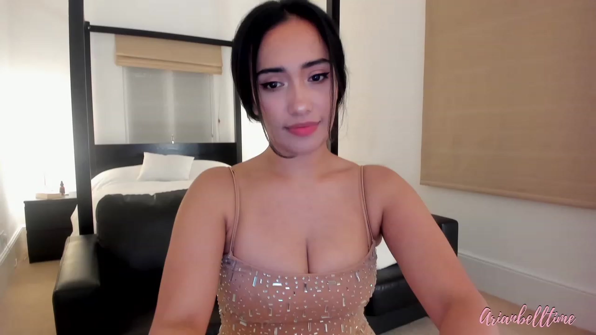 Gallery image thumbnail from ArianBelltime's myfreecams stream on, 02/25/2024, 24:01 image 7 of 20