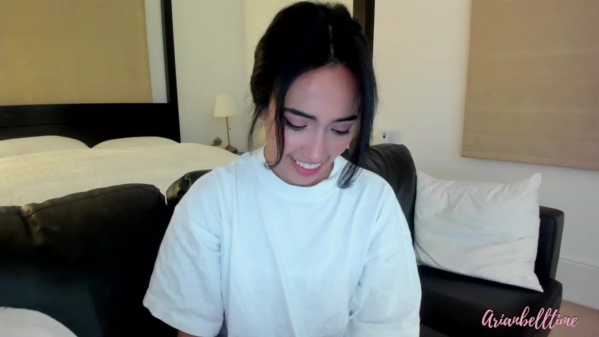 Gallery image thumbnail from ArianBelltime's myfreecams stream on, 02/29/2024, 24:22 image 2 of 20
