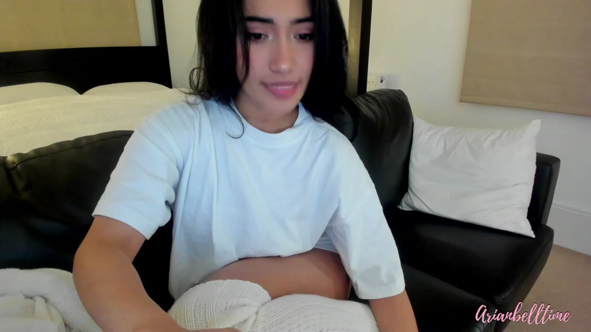 Gallery image thumbnail from ArianBelltime's myfreecams stream on, 02/29/2024, 24:22 image 6 of 20
