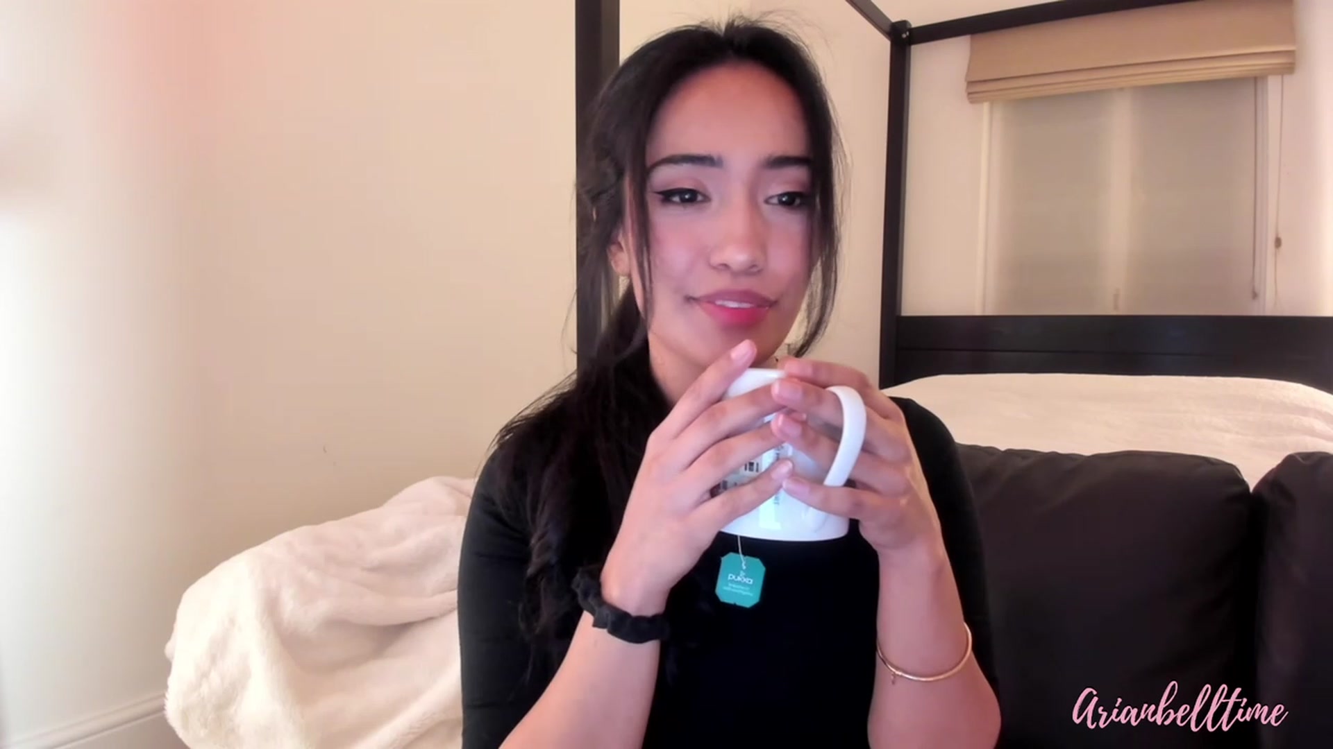 Gallery image thumbnail from ArianBelltime's myfreecams stream on, 03/01/2024, 24:02 image 6 of 20