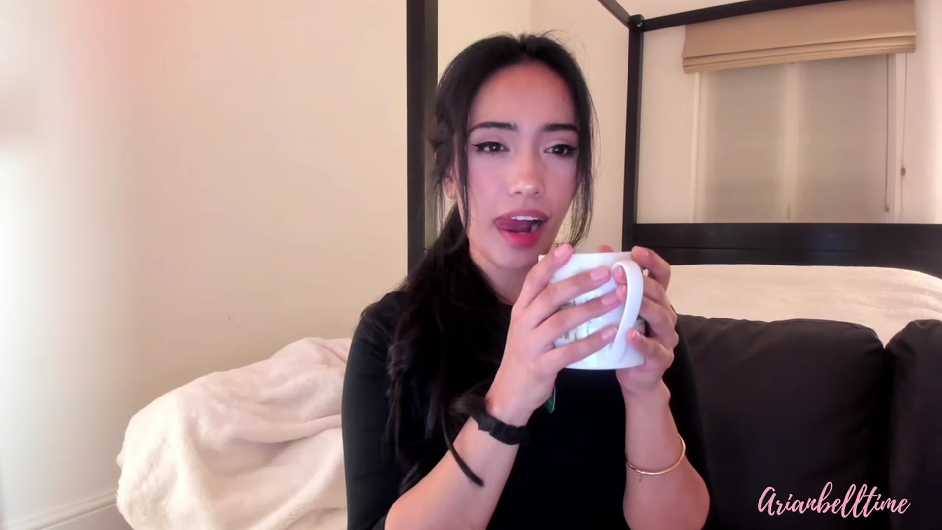 Gallery image thumbnail from ArianBelltime's myfreecams stream on, 03/01/2024, 24:02 image 13 of 20