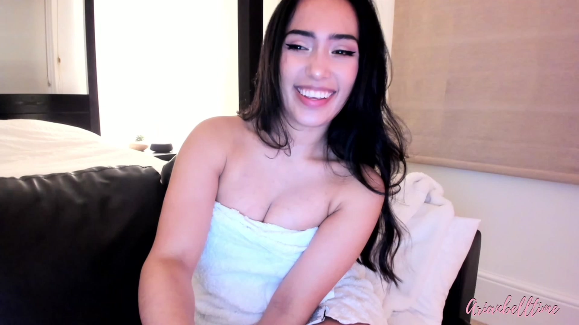 Gallery image thumbnail from ArianBelltime's myfreecams stream on, 03/06/2024, 24:59 image 8 of 20