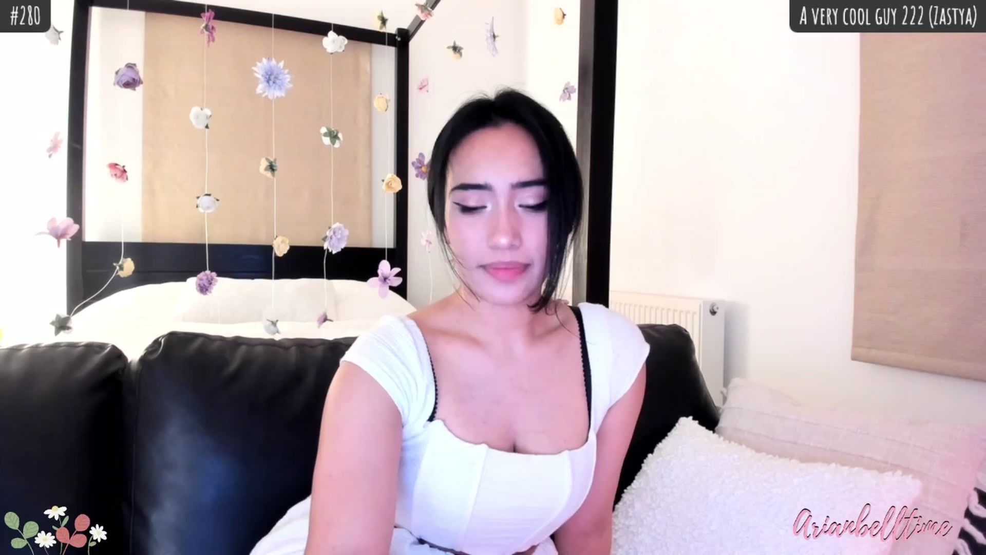 Gallery image thumbnail from ArianBelltime's myfreecams stream on, 04/04/2024, 03:35 image 11 of 20