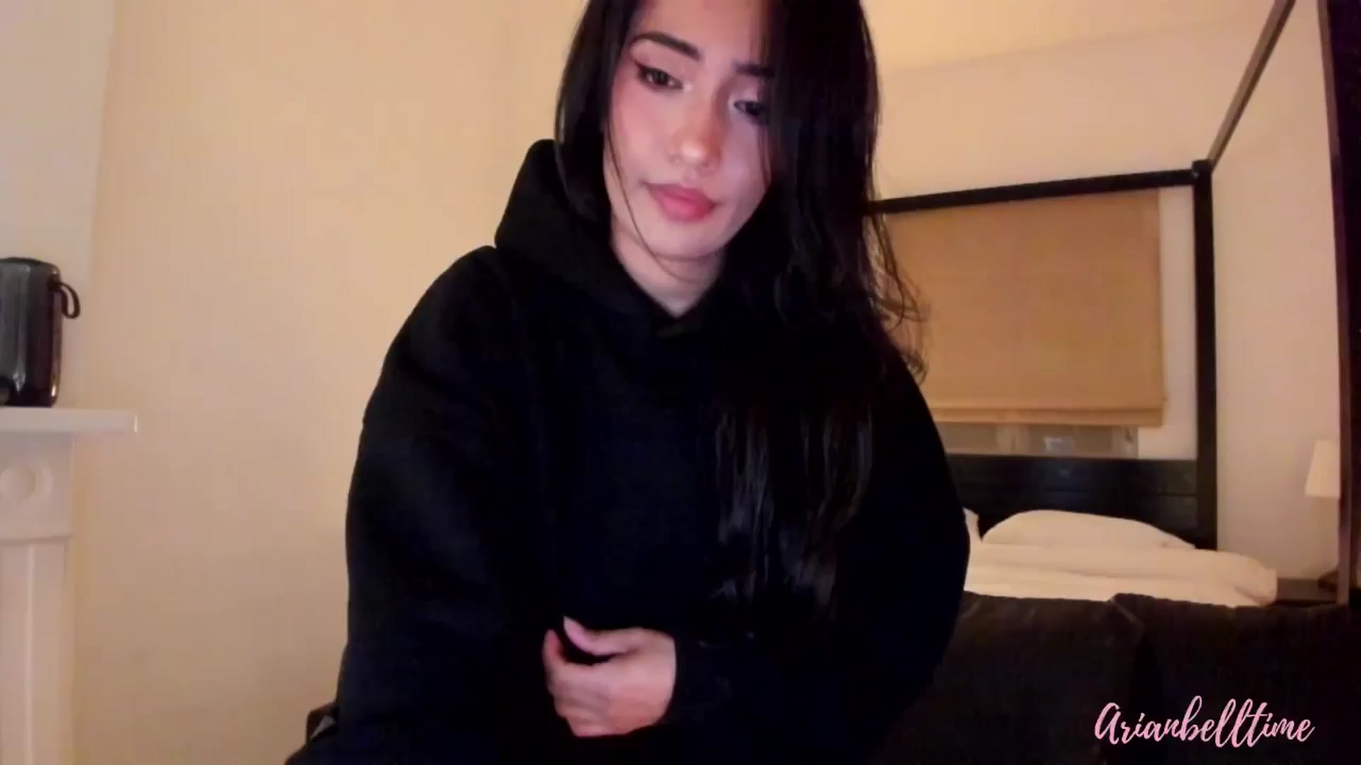 Gallery image thumbnail from ArianBelltime's myfreecams stream on, 07/23/2024, 01:43 image 2 of 20