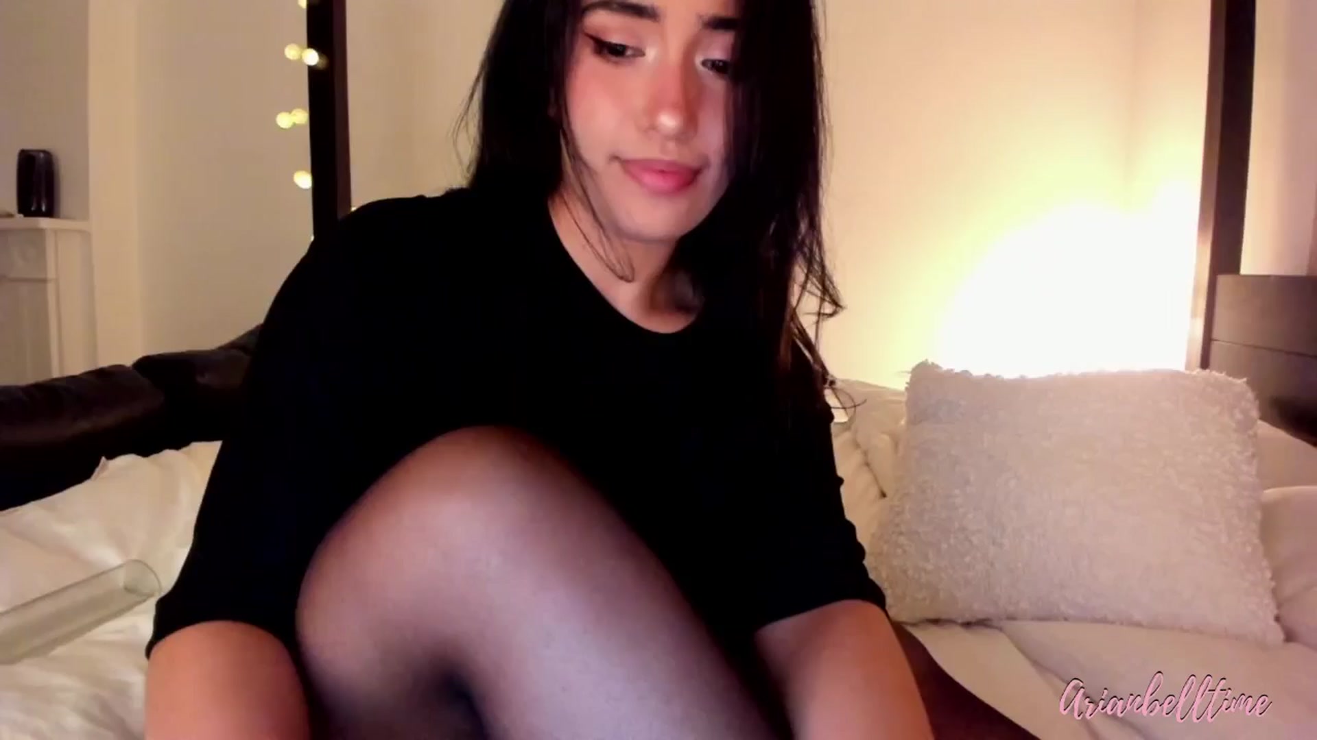 Gallery image thumbnail from ArianBelltime's myfreecams stream on, 07/24/2024, 24:37 image 15 of 20