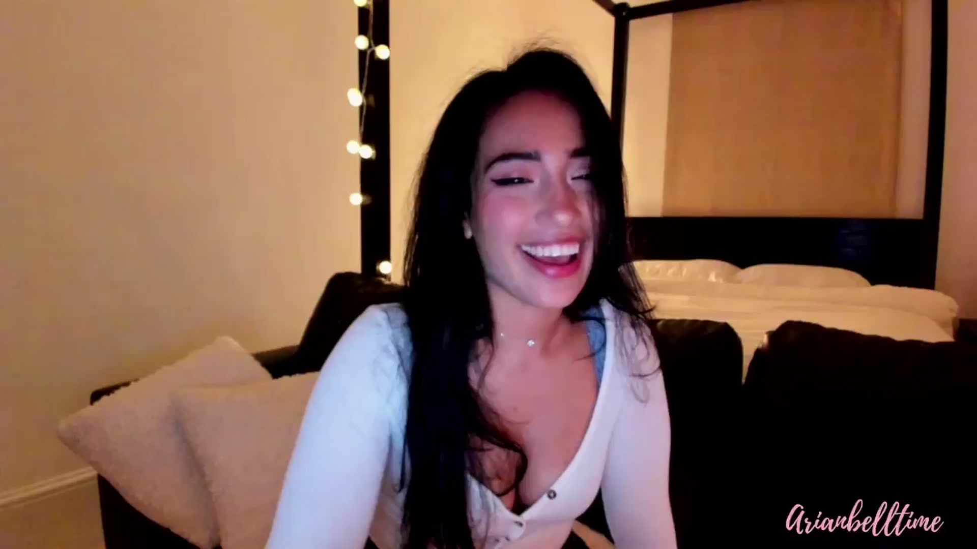 Gallery image thumbnail from ArianBelltime's myfreecams stream on, 07/27/2024, 04:10 image 6 of 20