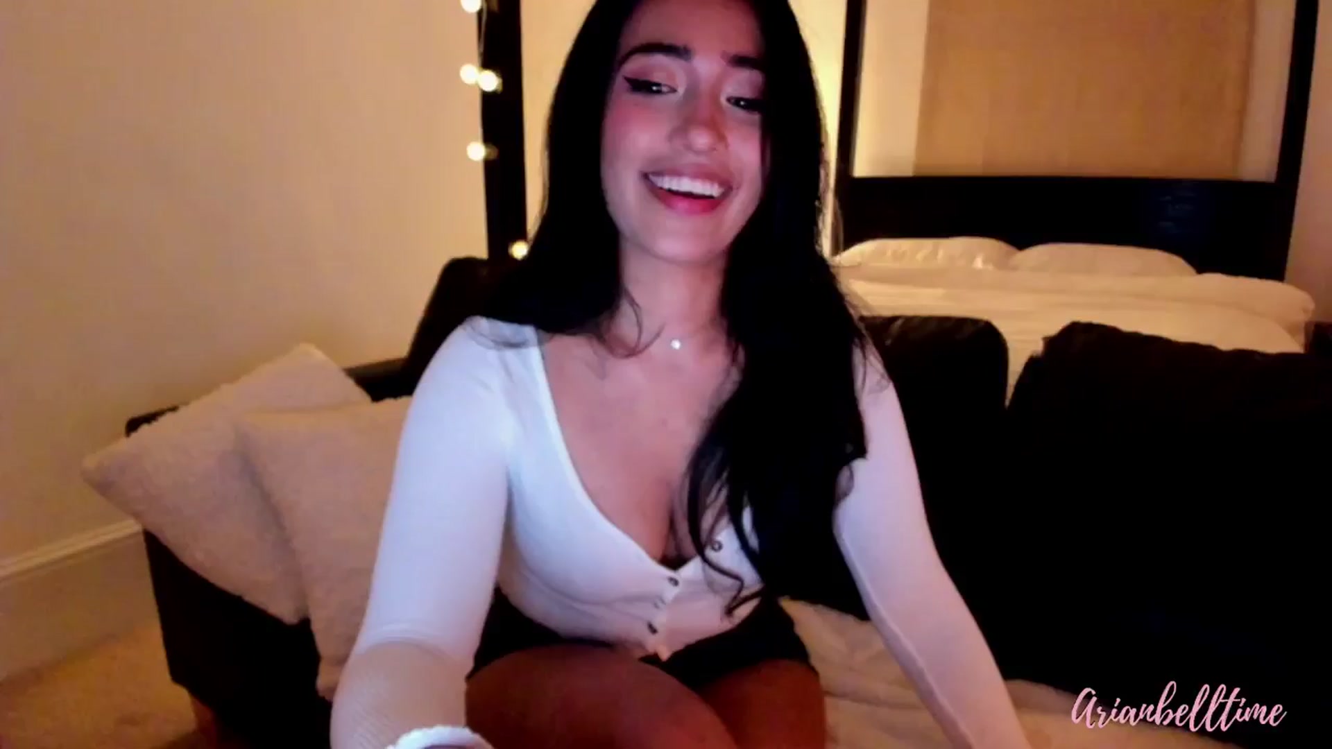 Gallery image thumbnail from ArianBelltime's myfreecams stream on, 07/27/2024, 04:10 image 5 of 20