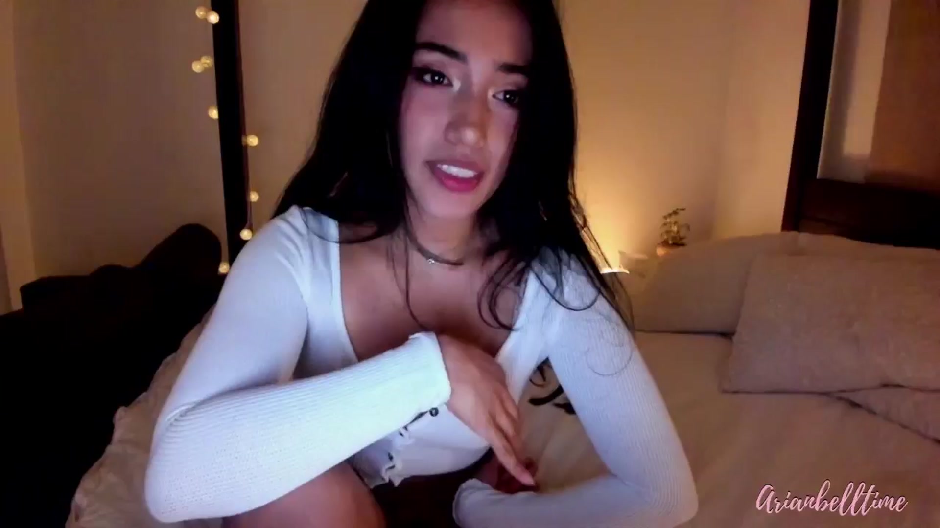 Gallery image thumbnail from ArianBelltime's myfreecams stream on, 08/08/2024, 24:03 image 19 of 20