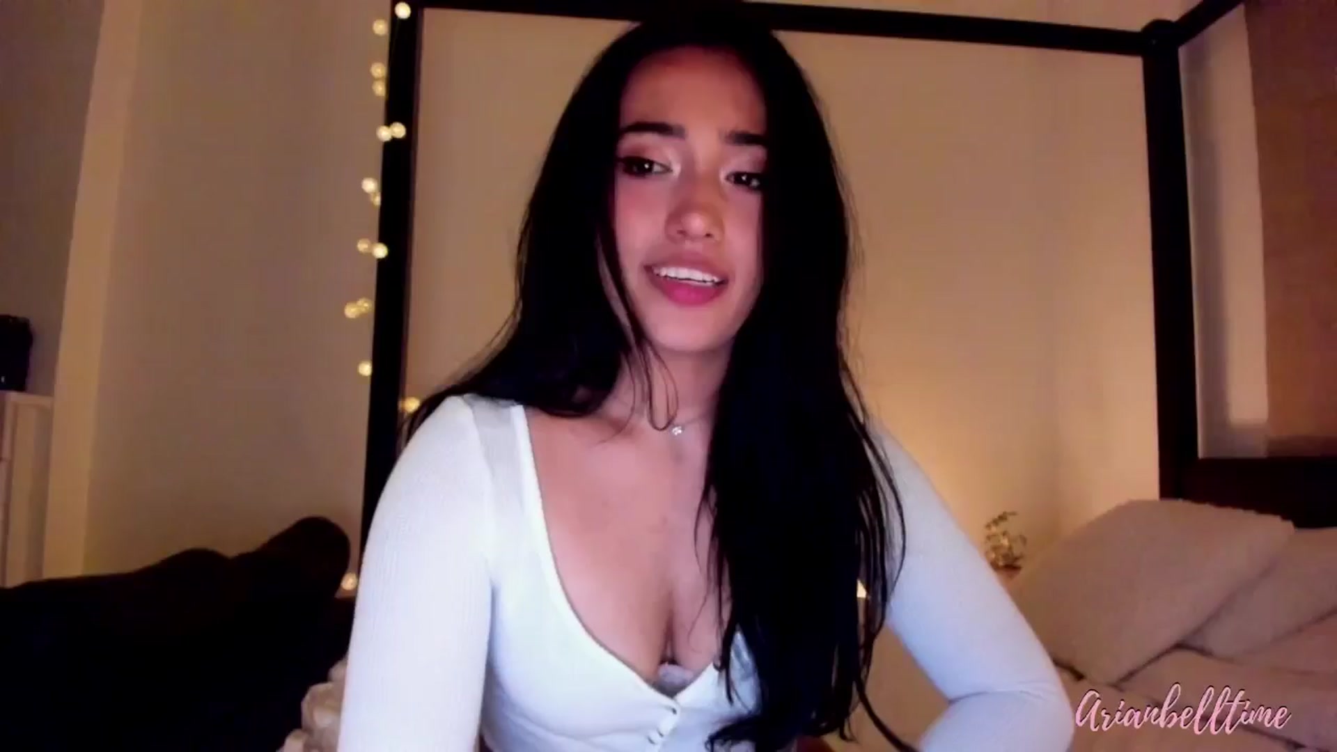Gallery image thumbnail from ArianBelltime's myfreecams stream on, 08/08/2024, 01:27 image 16 of 20