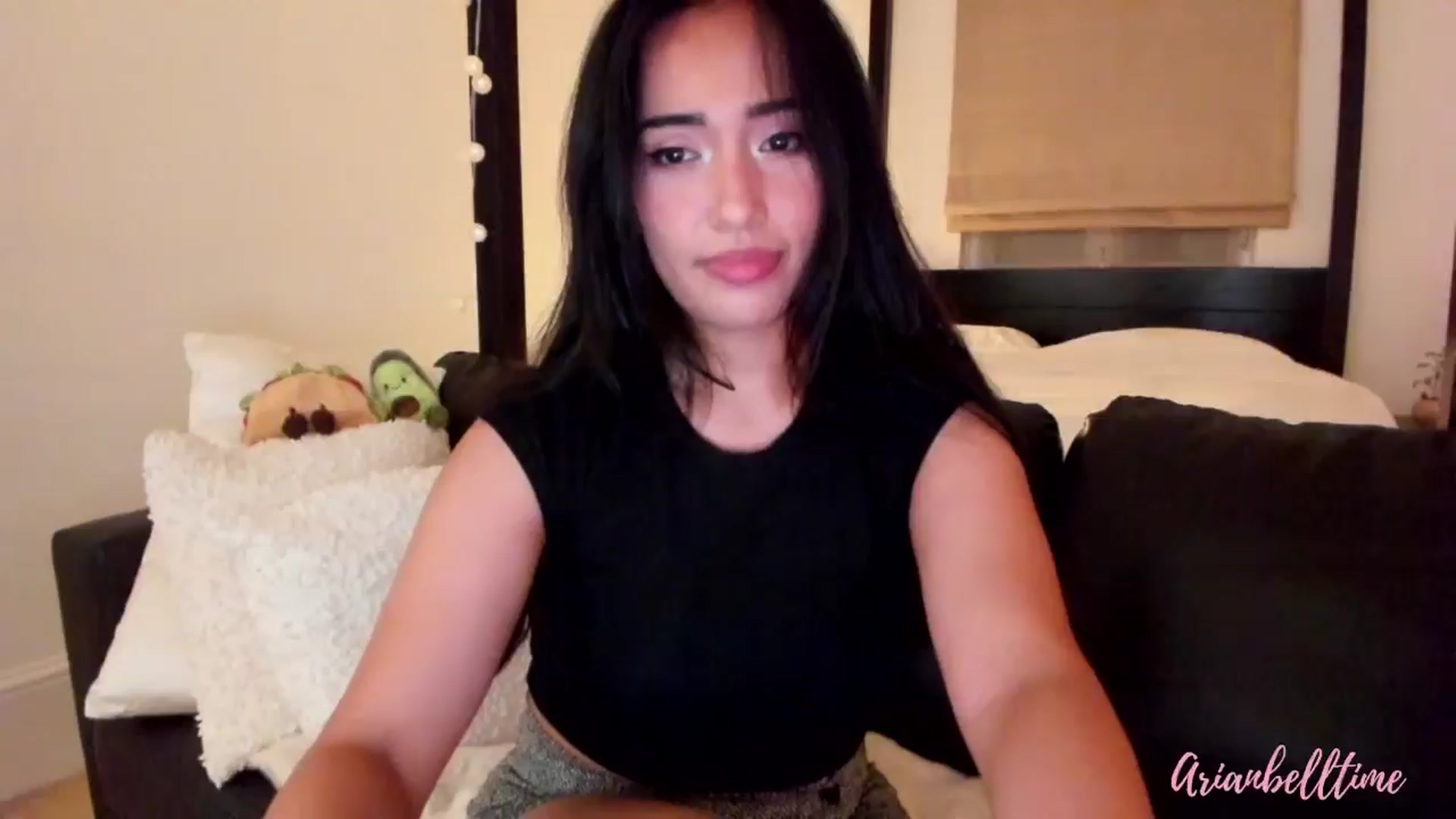 Gallery image thumbnail from ArianBelltime's myfreecams stream on, 09/25/2024, 03:31 image 8 of 20