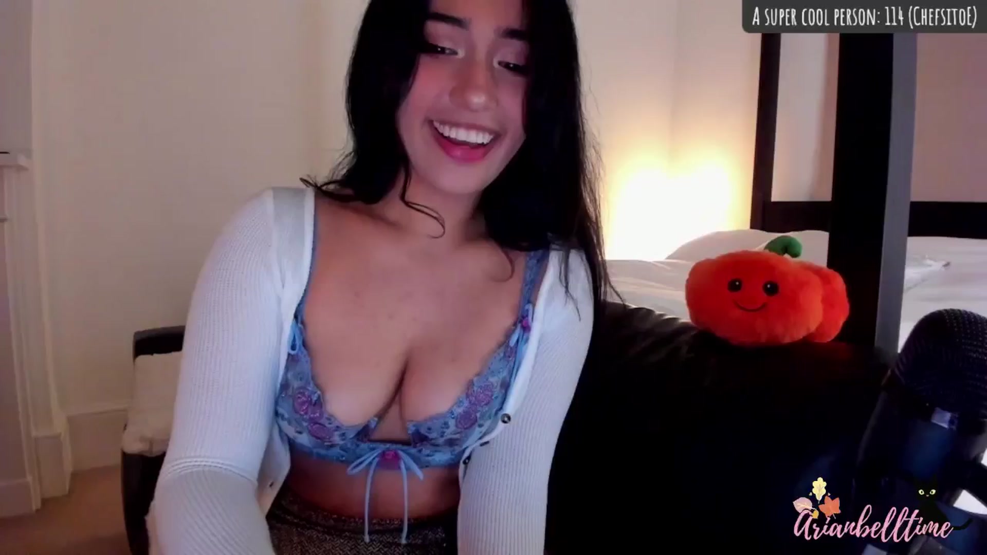 Gallery image thumbnail from ArianBelltime's myfreecams stream on, 10/17/2024, 03:37 image 7 of 20