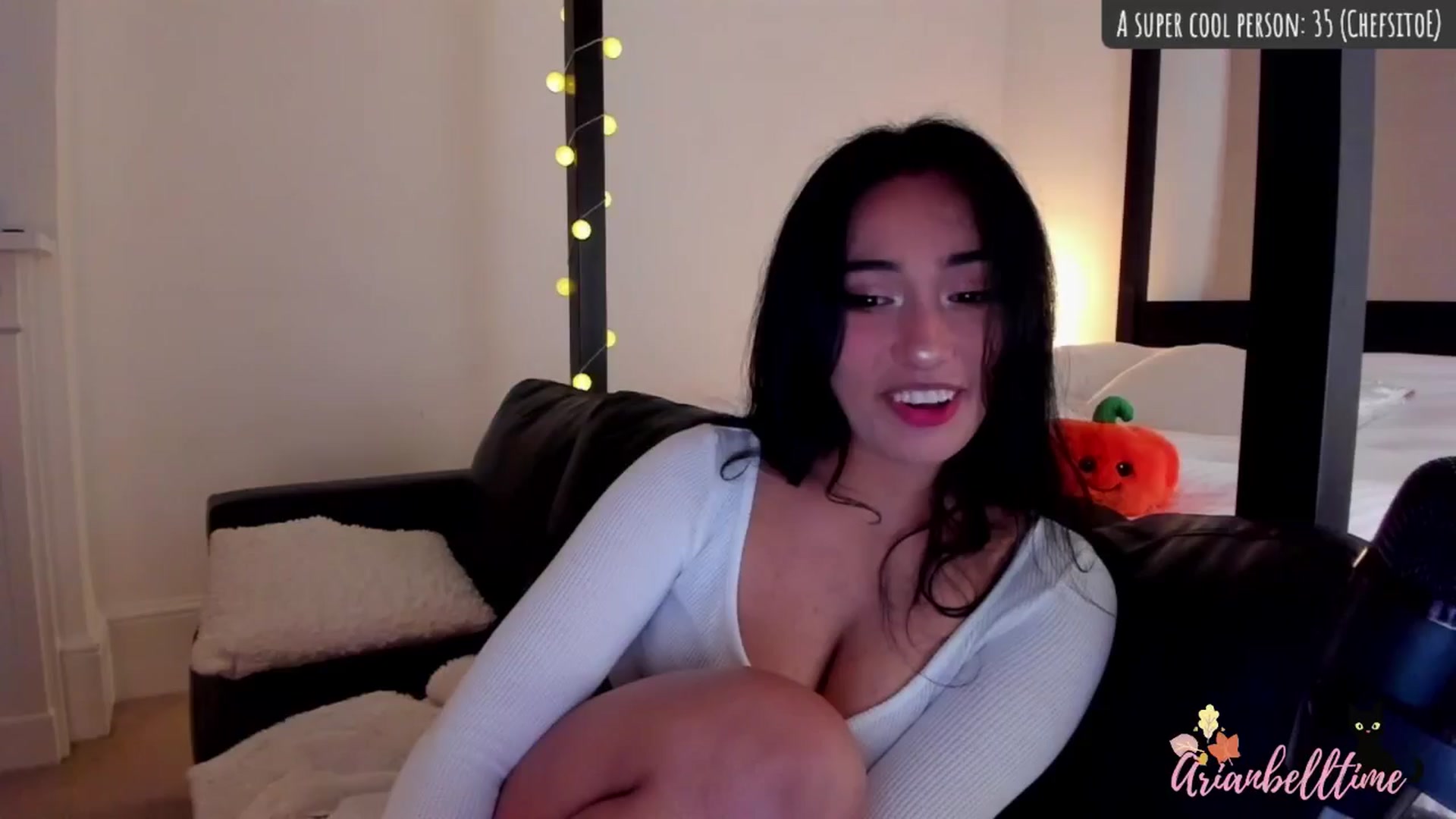 Gallery image thumbnail from ArianBelltime's myfreecams stream on, 10/17/2024, 03:37 image 3 of 20