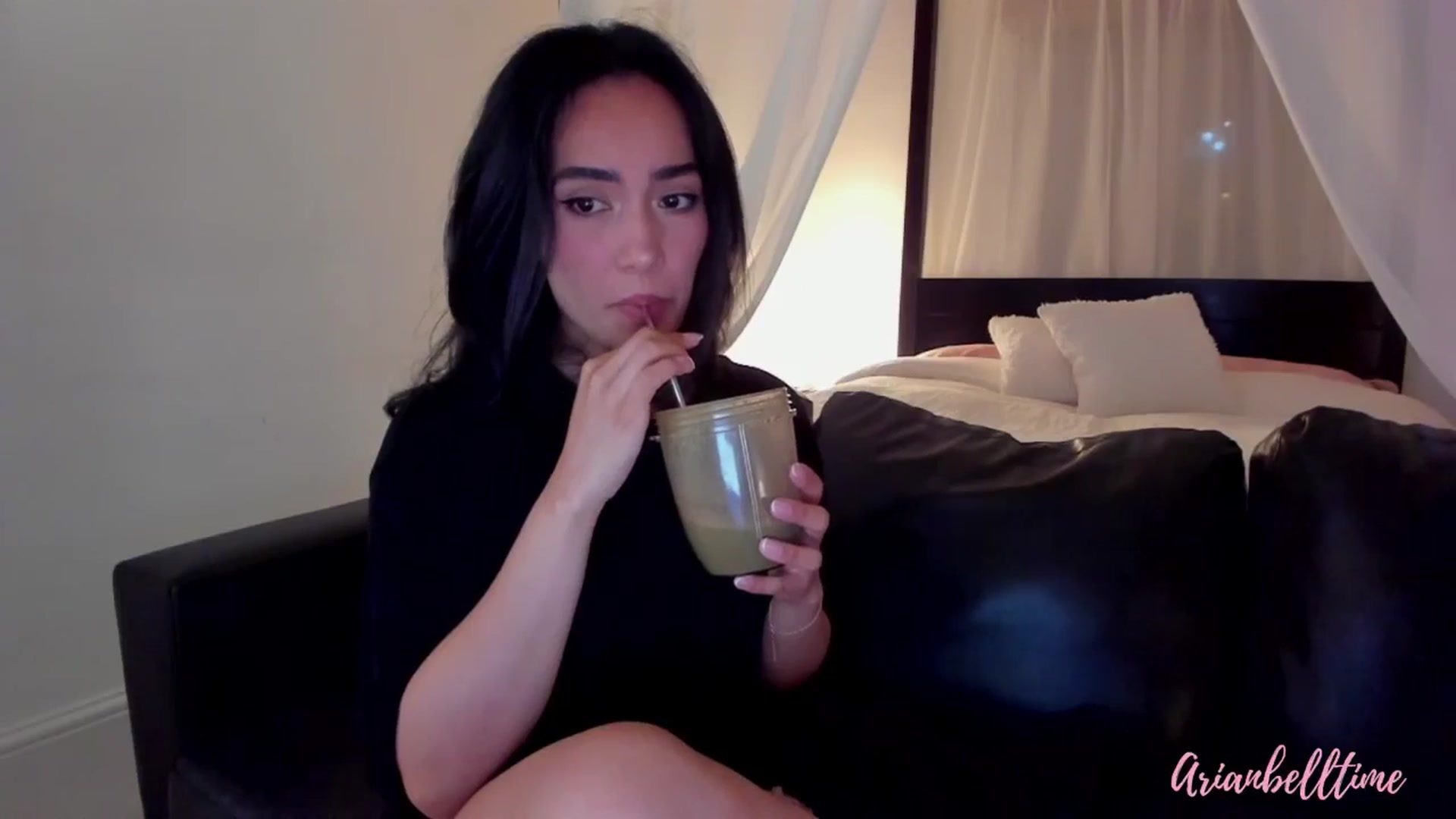 Gallery image thumbnail from ArianBelltime's myfreecams stream on, 04/25/2025, 01:26 image 3 of 20