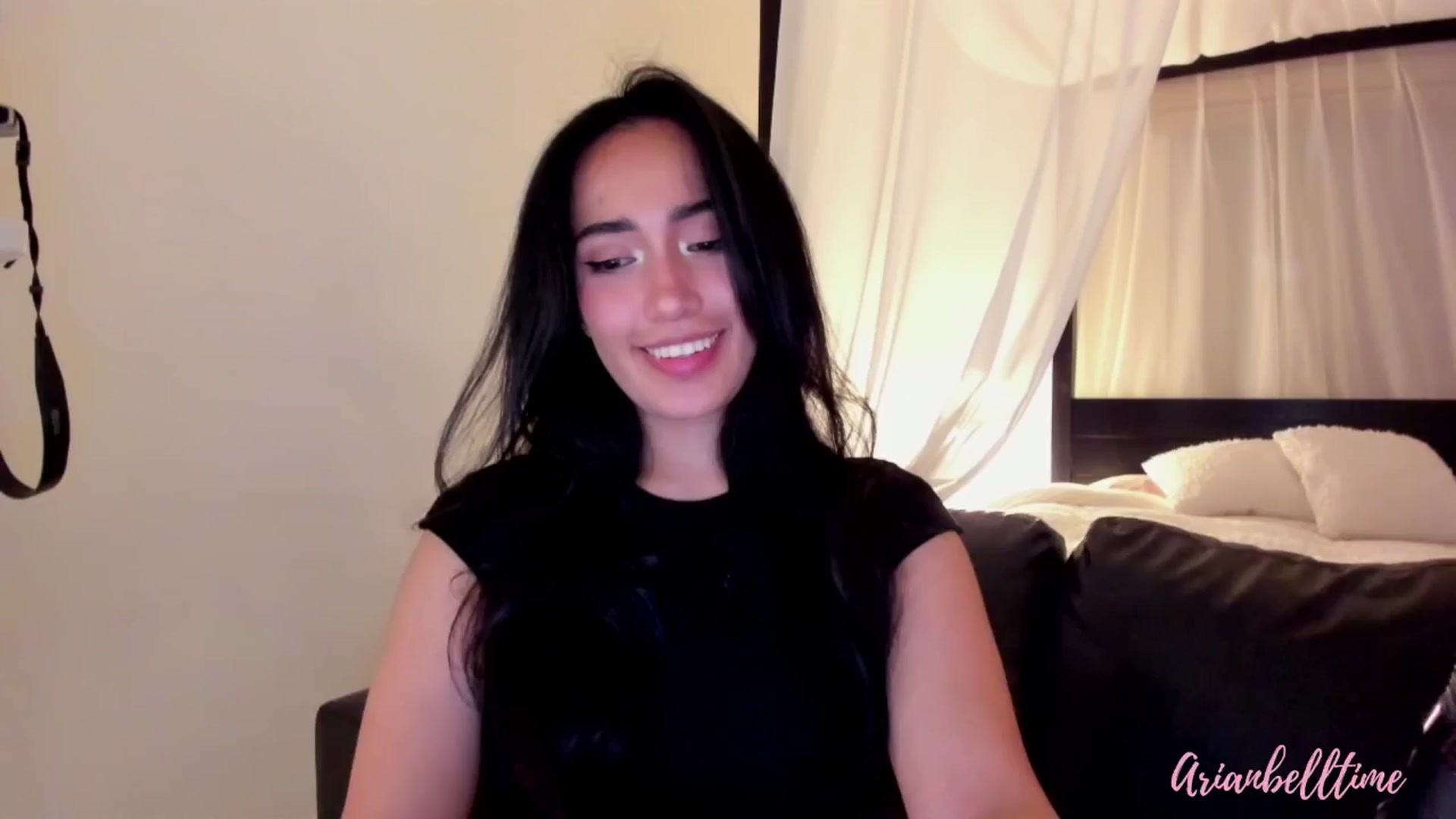 Gallery image thumbnail from ArianBelltime's myfreecams stream on, 04/26/2025, 24:05 image 10 of 20