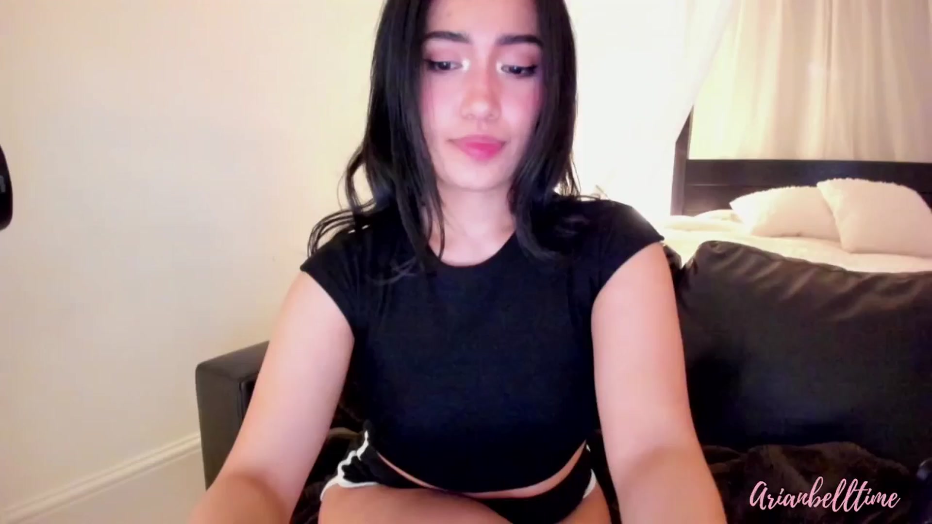 Gallery image thumbnail from ArianBelltime's myfreecams stream on, 04/26/2025, 24:05 image 4 of 20