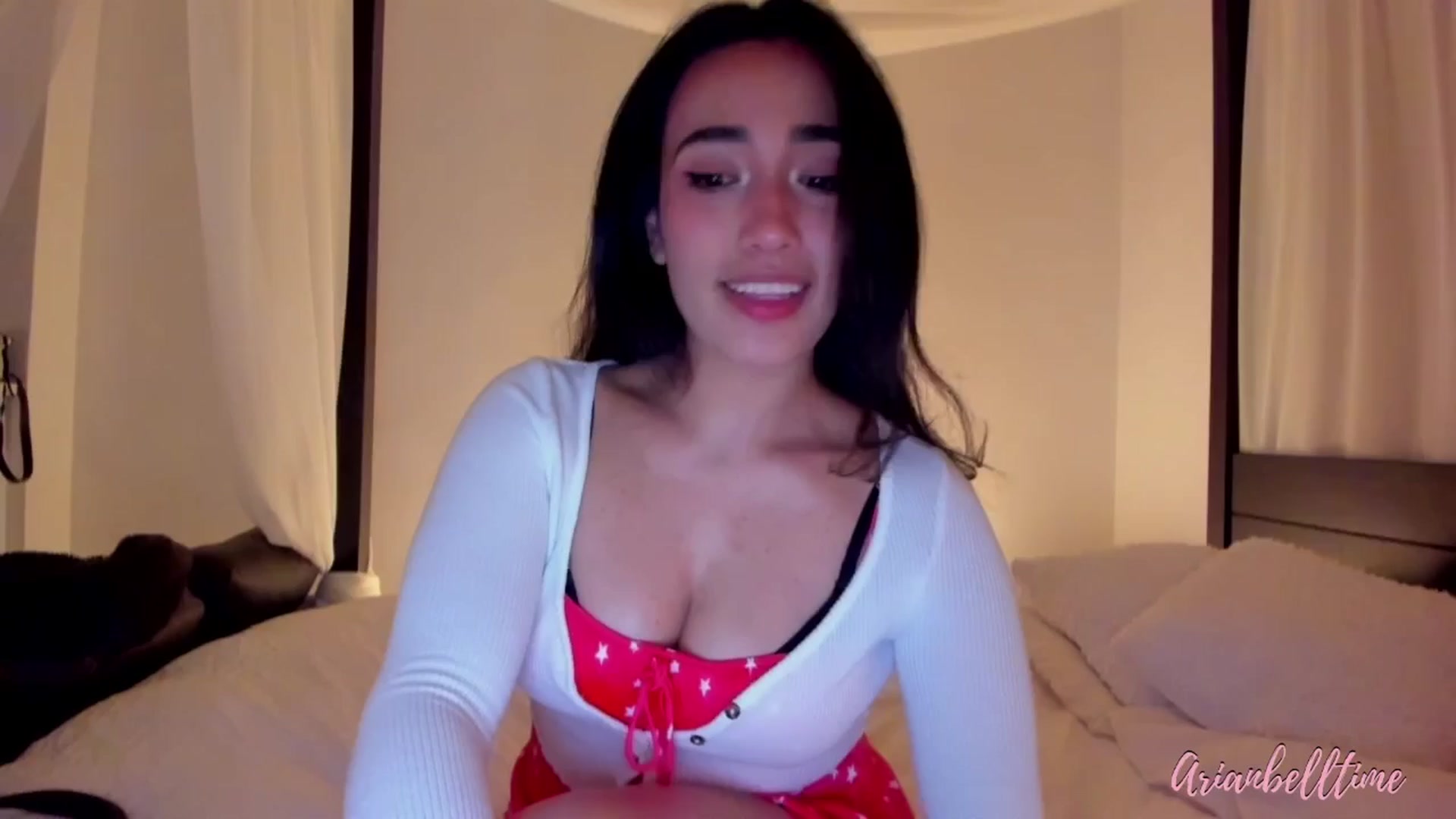 Gallery image thumbnail from ArianBelltime's myfreecams stream on, 04/28/2025, 24:25 image 3 of 20
