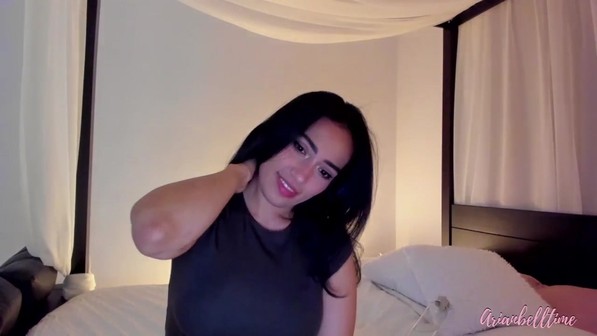 Gallery image thumbnail from ArianBelltime's myfreecams stream on, 04/30/2025, 24:22 image 4 of 20