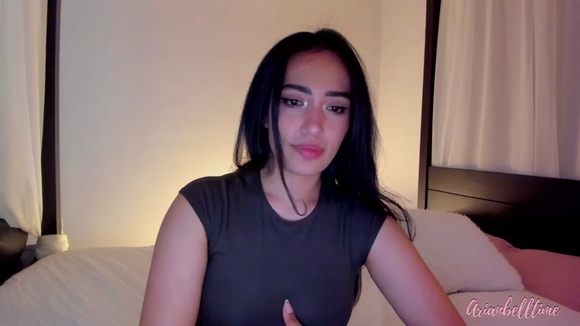Gallery image thumbnail from ArianBelltime's myfreecams stream on, 04/30/2025, 24:22 image 15 of 20