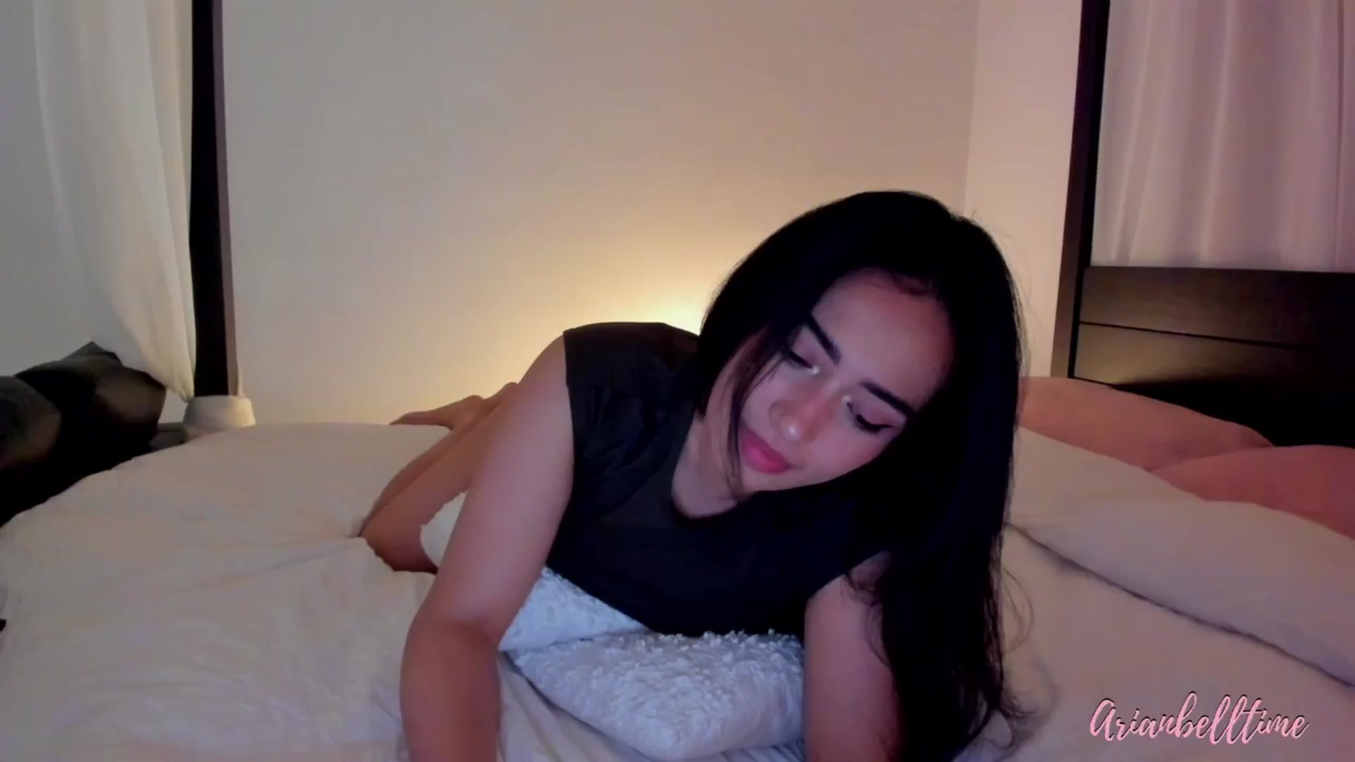 Gallery image thumbnail from ArianBelltime's myfreecams stream on, 04/30/2025, 01:39 image 2 of 20