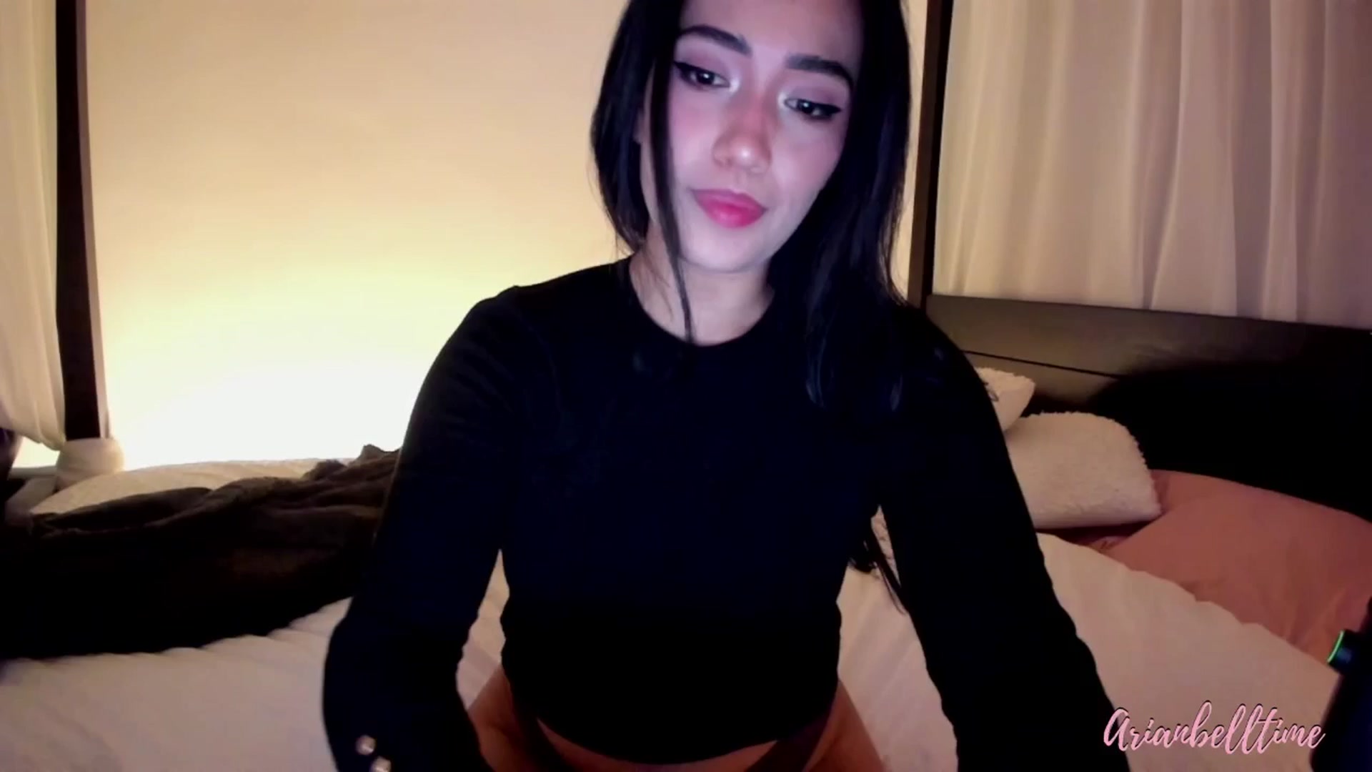 Gallery image thumbnail from ArianBelltime's myfreecams stream on, 05/01/2025, 04:07 image 1 of 20