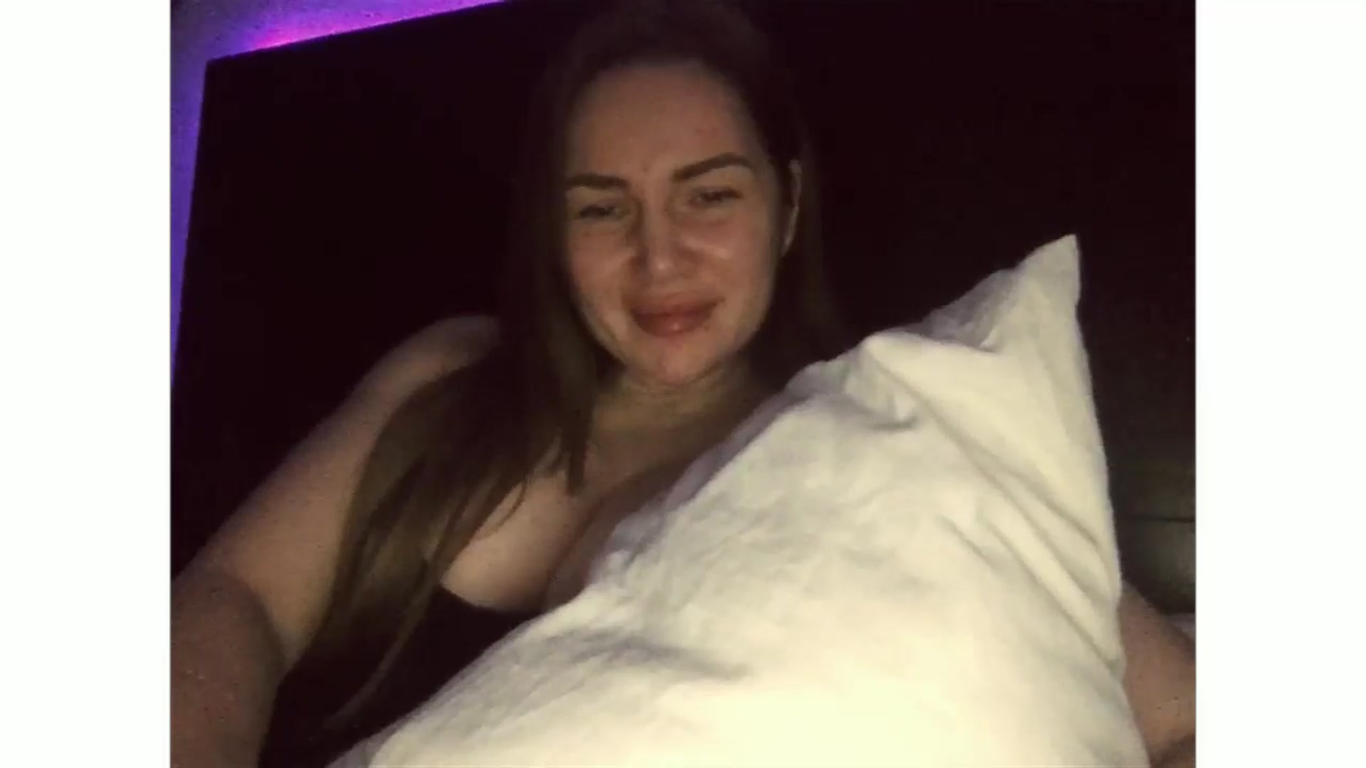 Gallery image thumbnail from ArianaAri's myfreecams stream on, 03/23/2026, 09:41 image 10 of 20