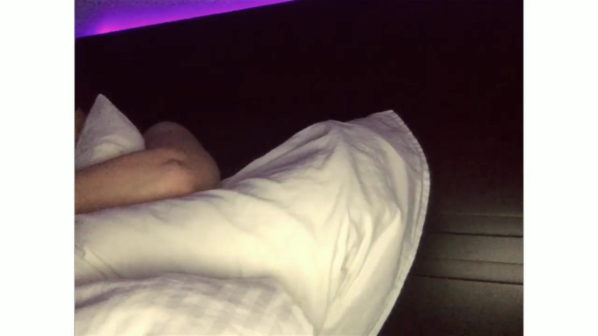 Gallery image thumbnail from ArianaAri's myfreecams stream on, 03/23/2026, 09:41 image 15 of 20