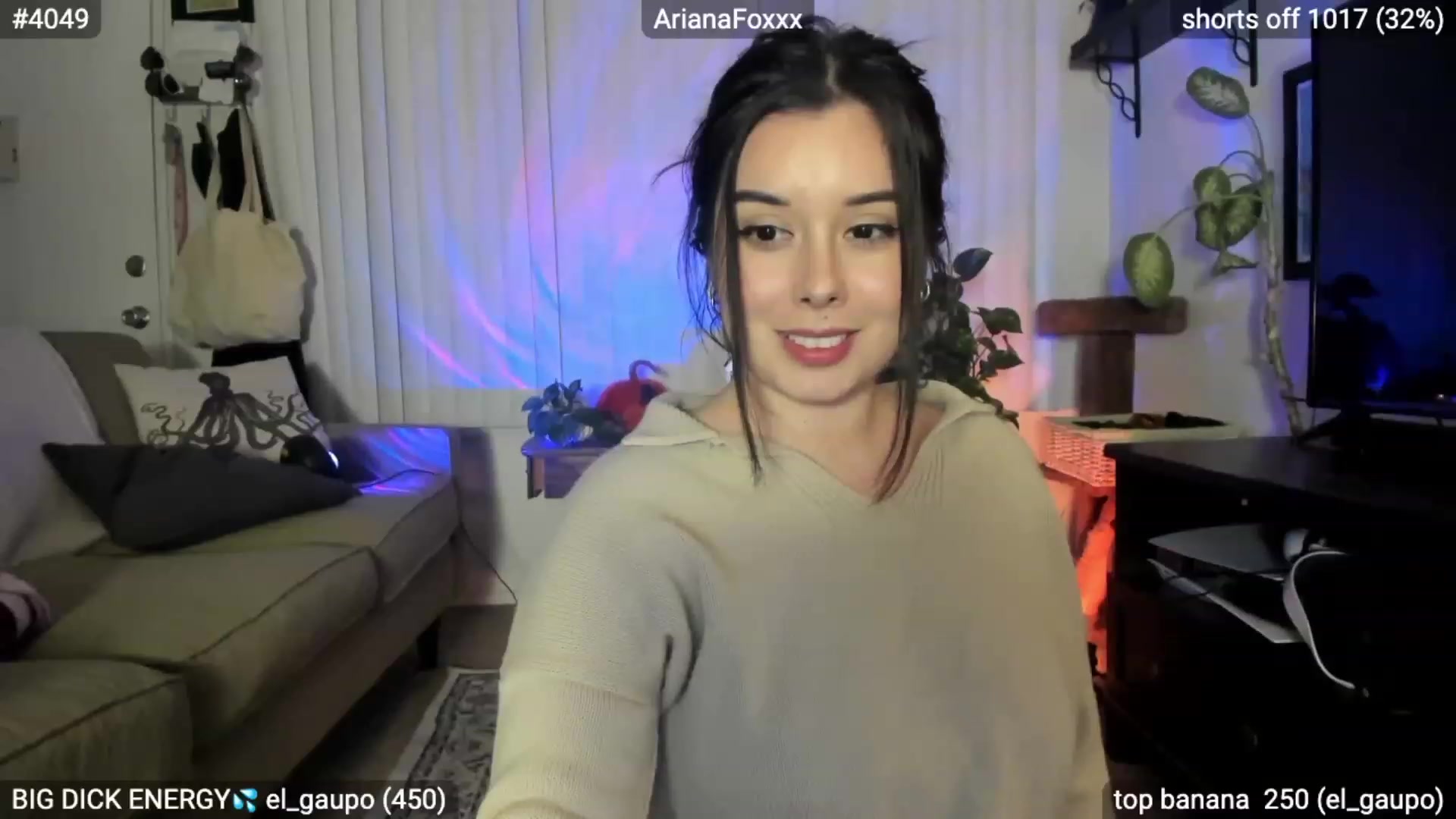 Gallery image thumbnail from ArianaFoxxx's myfreecams stream on, 11/15/2022, 09:55 image 7 of 20