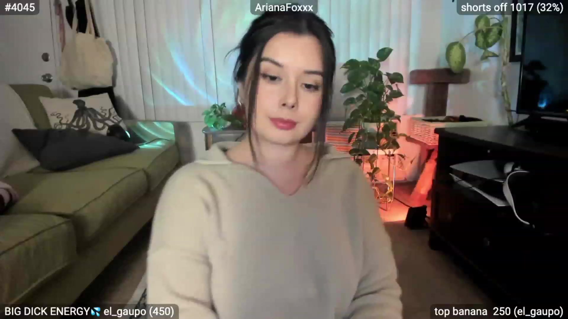 Gallery image thumbnail from ArianaFoxxx's myfreecams stream on, 11/15/2022, 09:55 image 6 of 20