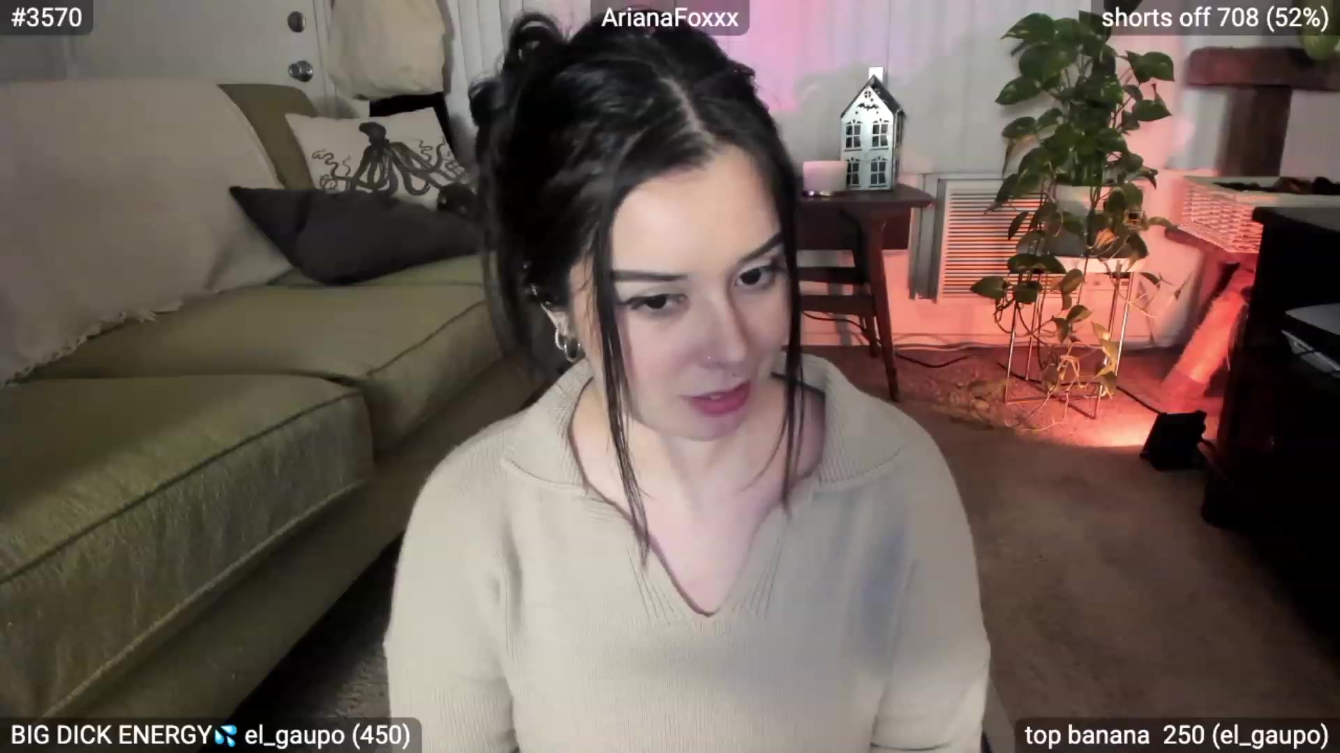 Gallery image thumbnail from ArianaFoxxx's myfreecams stream on, 11/15/2022, 10:02 image 3 of 20