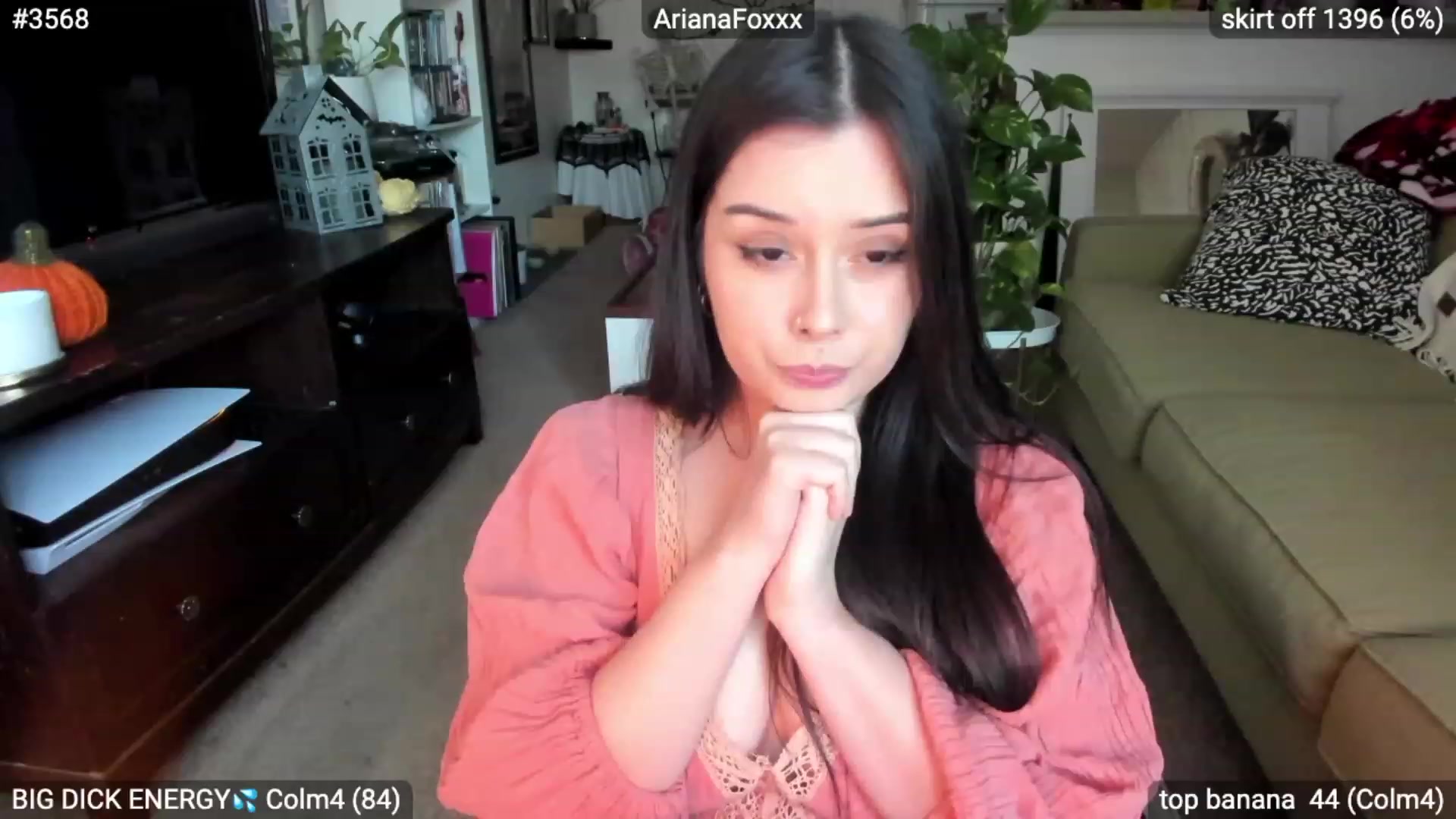 Gallery image thumbnail from ArianaFoxxx's myfreecams stream on, 11/16/2022, 24:20 image 15 of 20