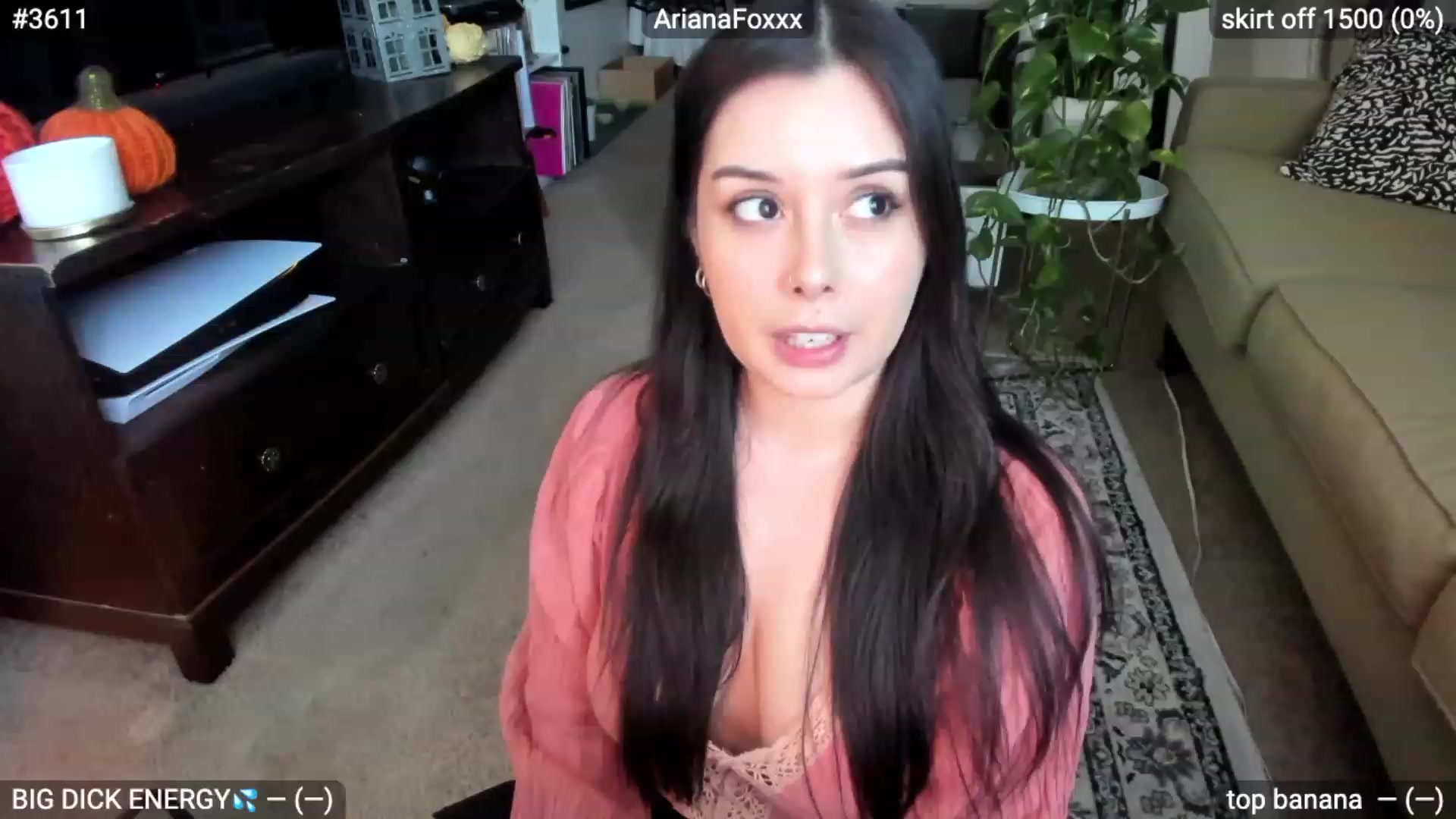 Gallery image thumbnail from ArianaFoxxx's myfreecams stream on, 11/16/2022, 24:20 image 1 of 20