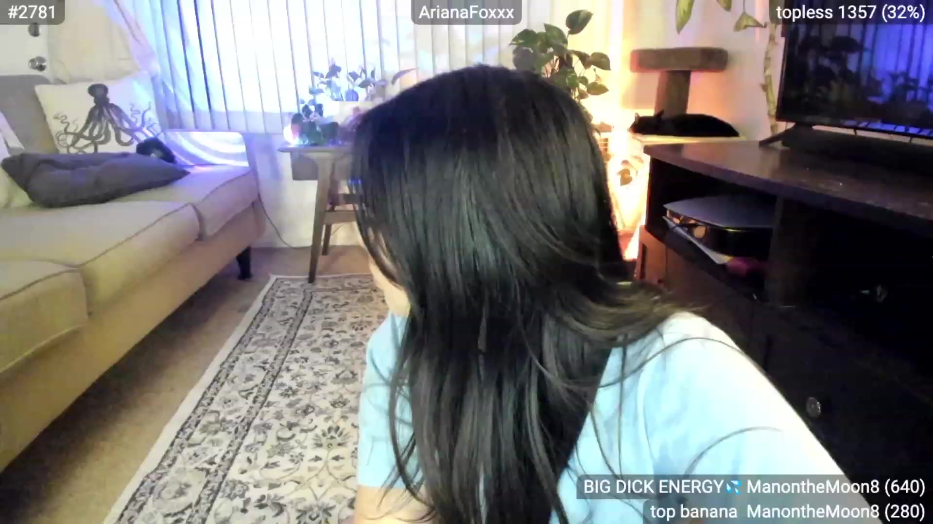 Gallery image thumbnail from ArianaFoxxx's myfreecams stream on, 11/23/2022, 08:13 image 15 of 20
