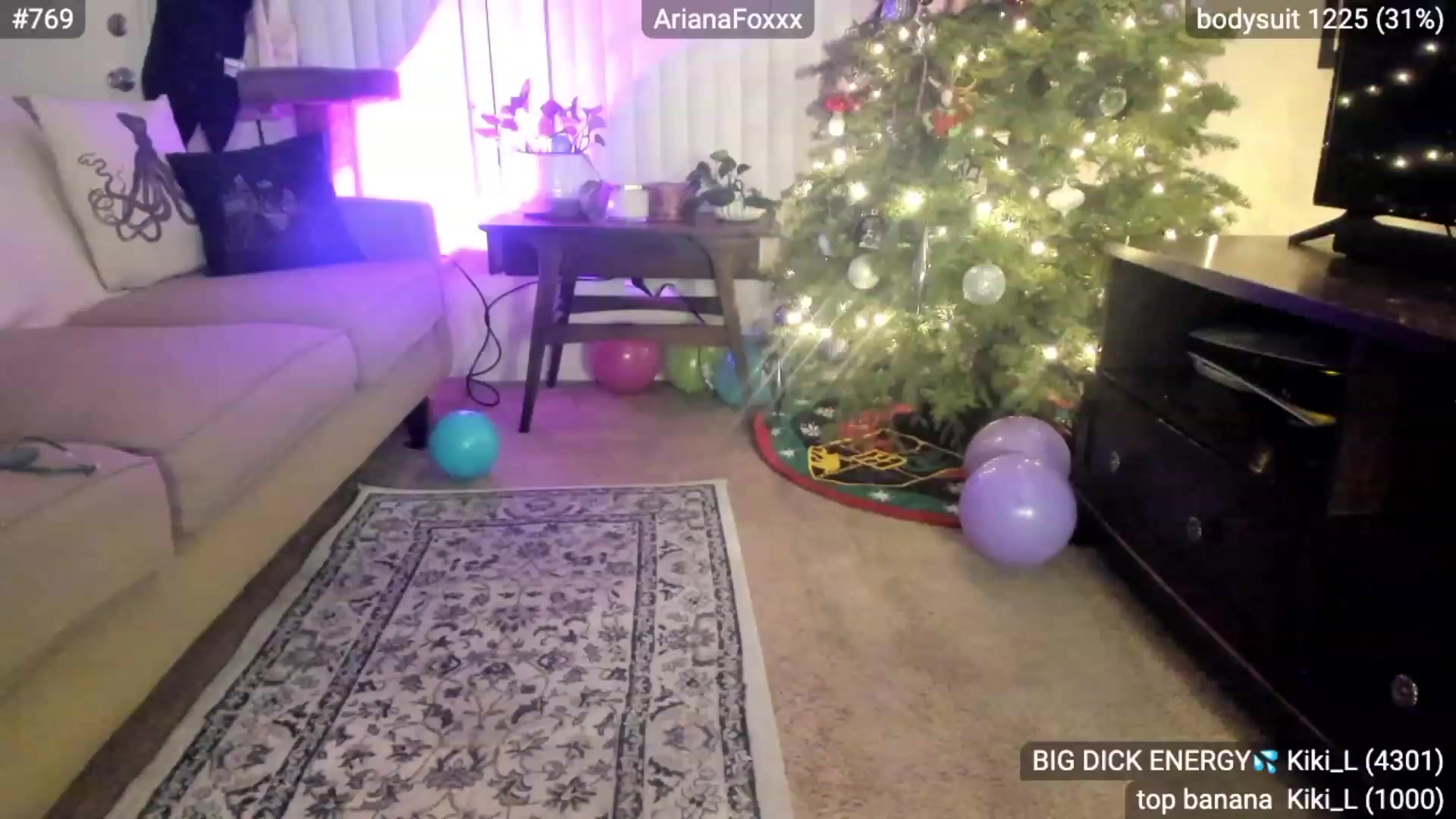 Gallery image thumbnail from ArianaFoxxx's myfreecams stream on, 01/02/2023, 10:52 image 7 of 20