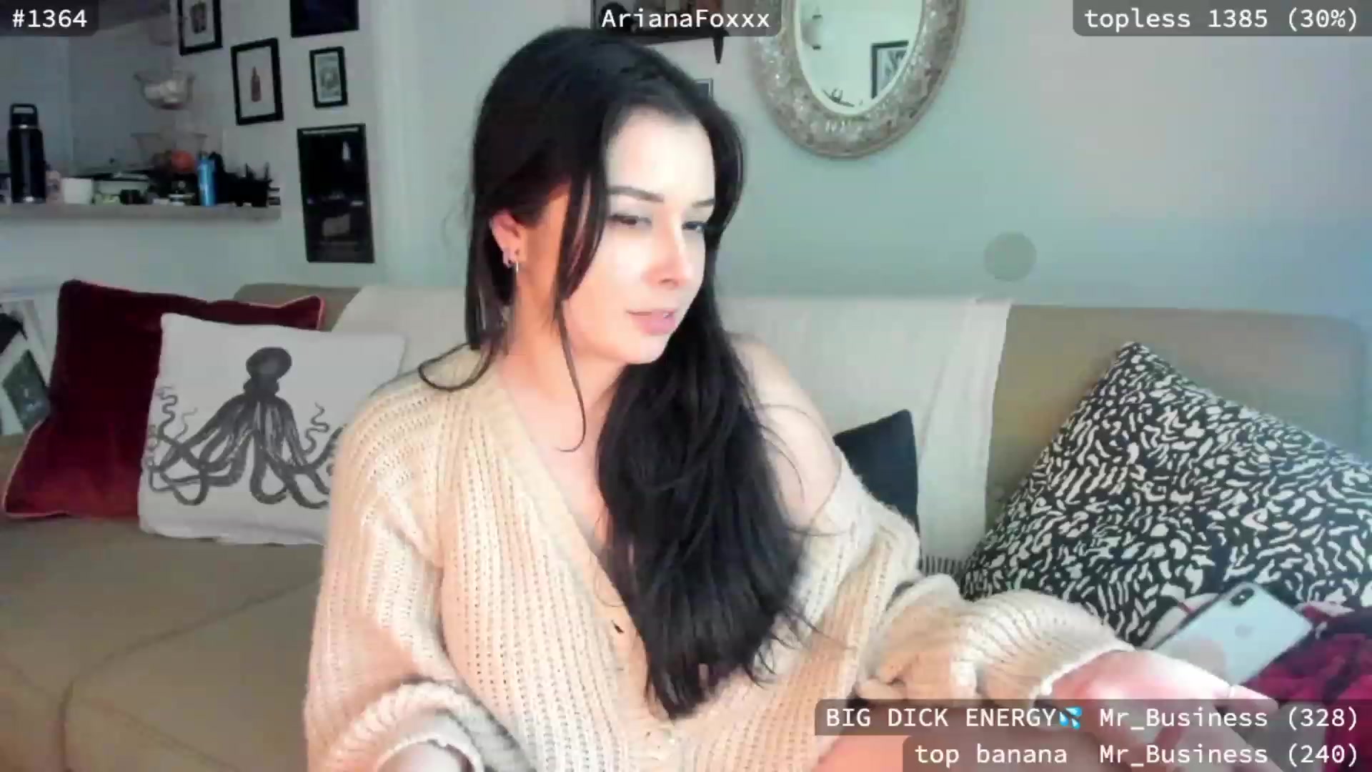 Gallery image thumbnail from ArianaFoxxx's myfreecams stream on, 01/17/2023, 24:34 image 6 of 20