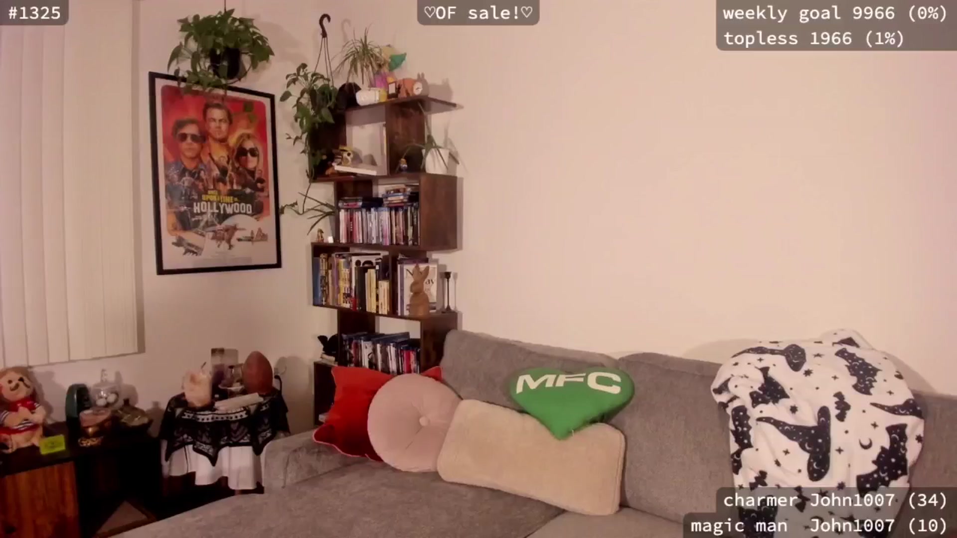 Gallery image thumbnail from ArianaFoxxx's myfreecams stream on, 11/12/2024, 01:30 image 12 of 20