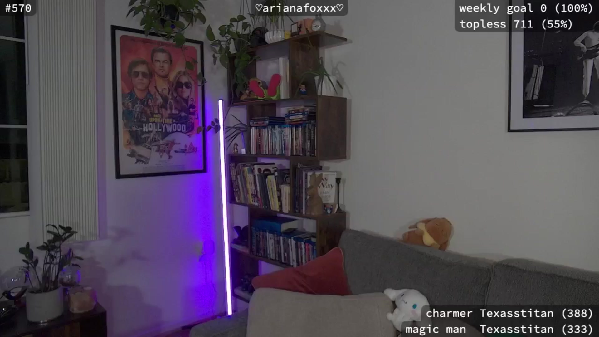 Gallery image thumbnail from ArianaFoxxx's myfreecams stream on, 01/05/2025, 09:46 image 5 of 20