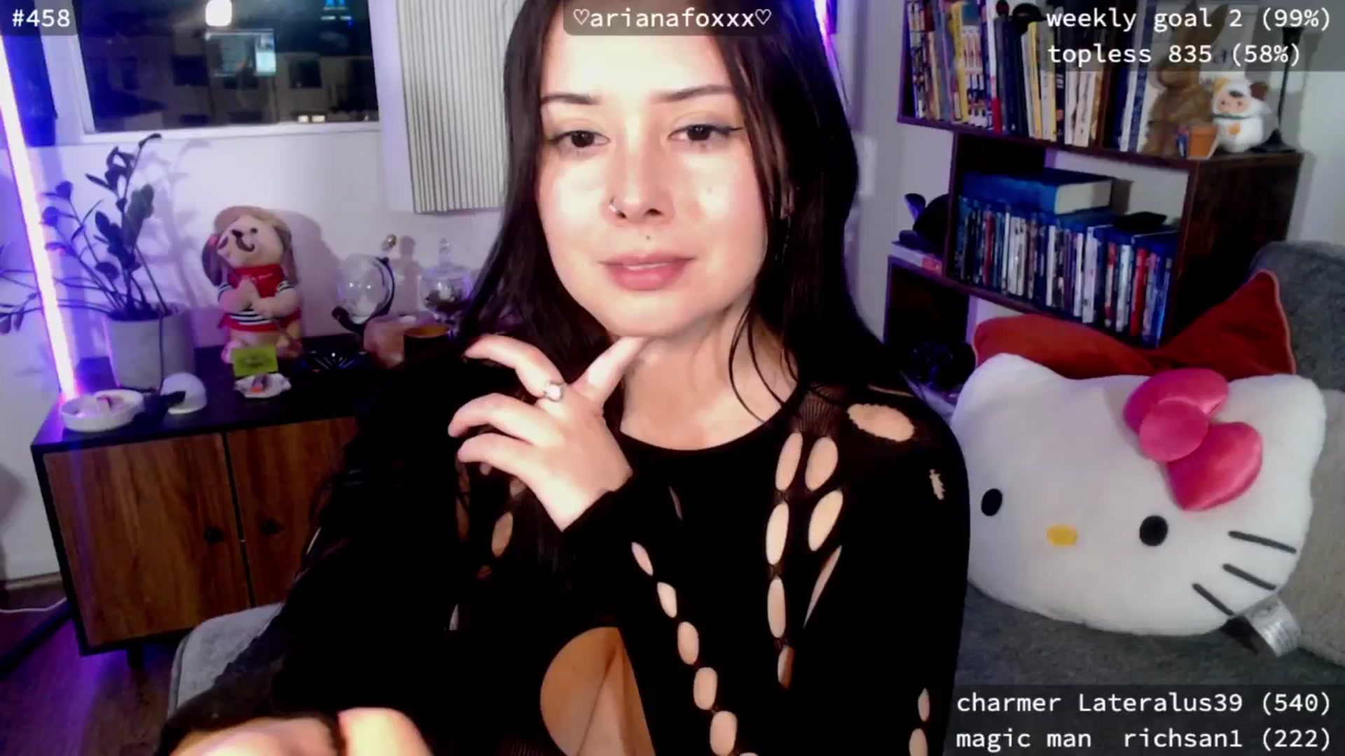 Gallery image thumbnail from ArianaFoxxx's myfreecams stream on, 02/03/2025, 09:38 image 16 of 20