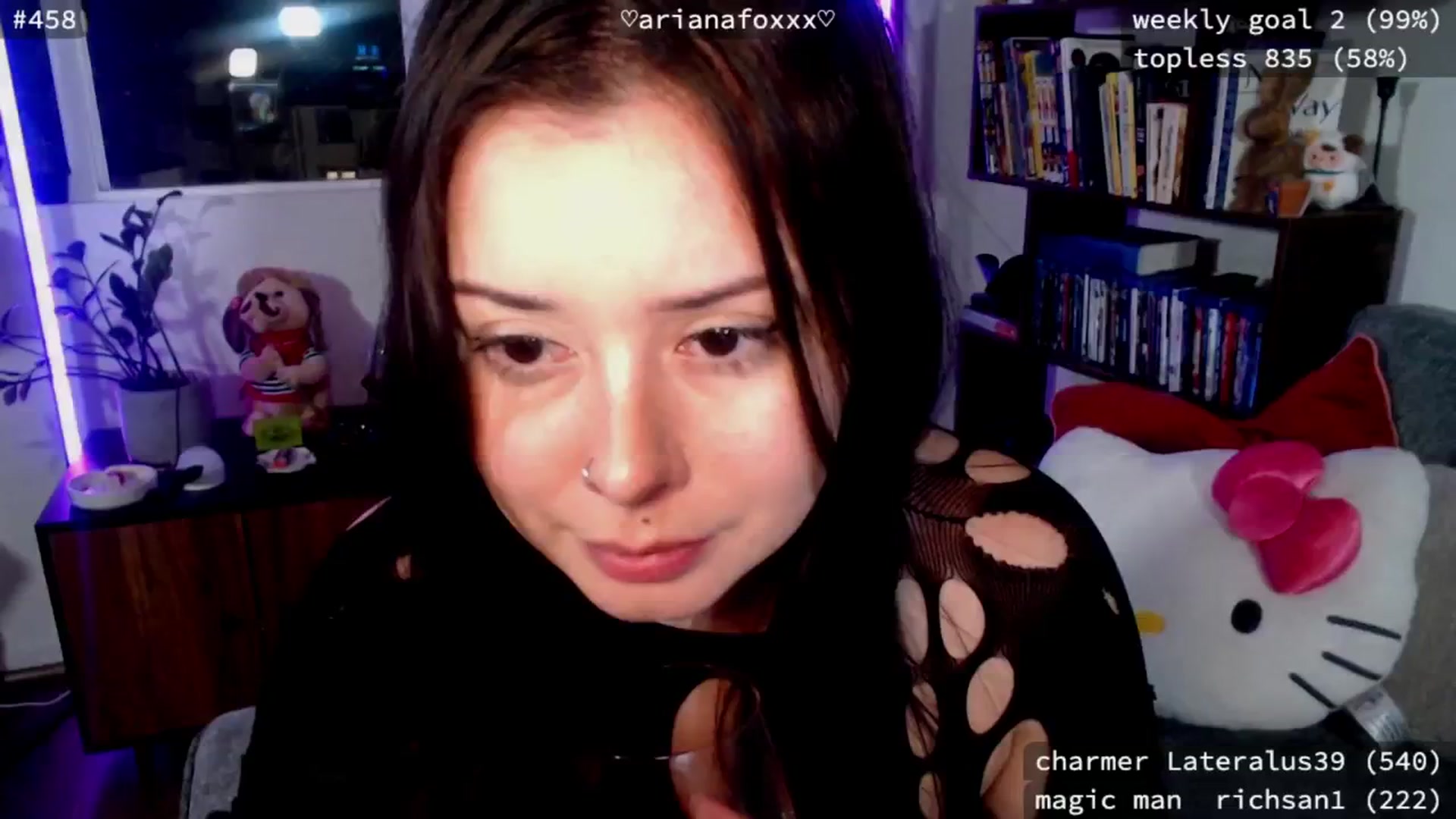 Gallery image thumbnail from ArianaFoxxx's myfreecams stream on, 02/03/2025, 09:38 image 13 of 20