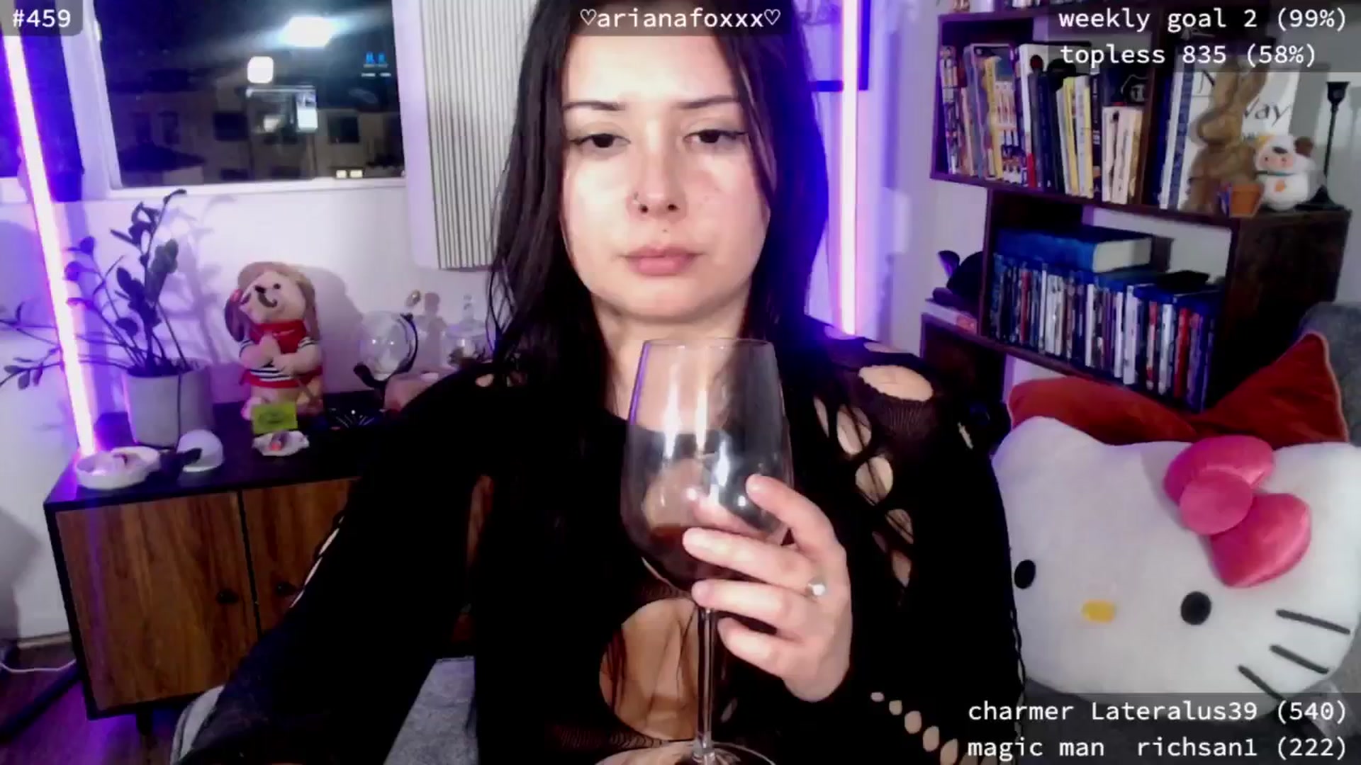 Gallery image thumbnail from ArianaFoxxx's myfreecams stream on, 02/03/2025, 09:38 image 18 of 20