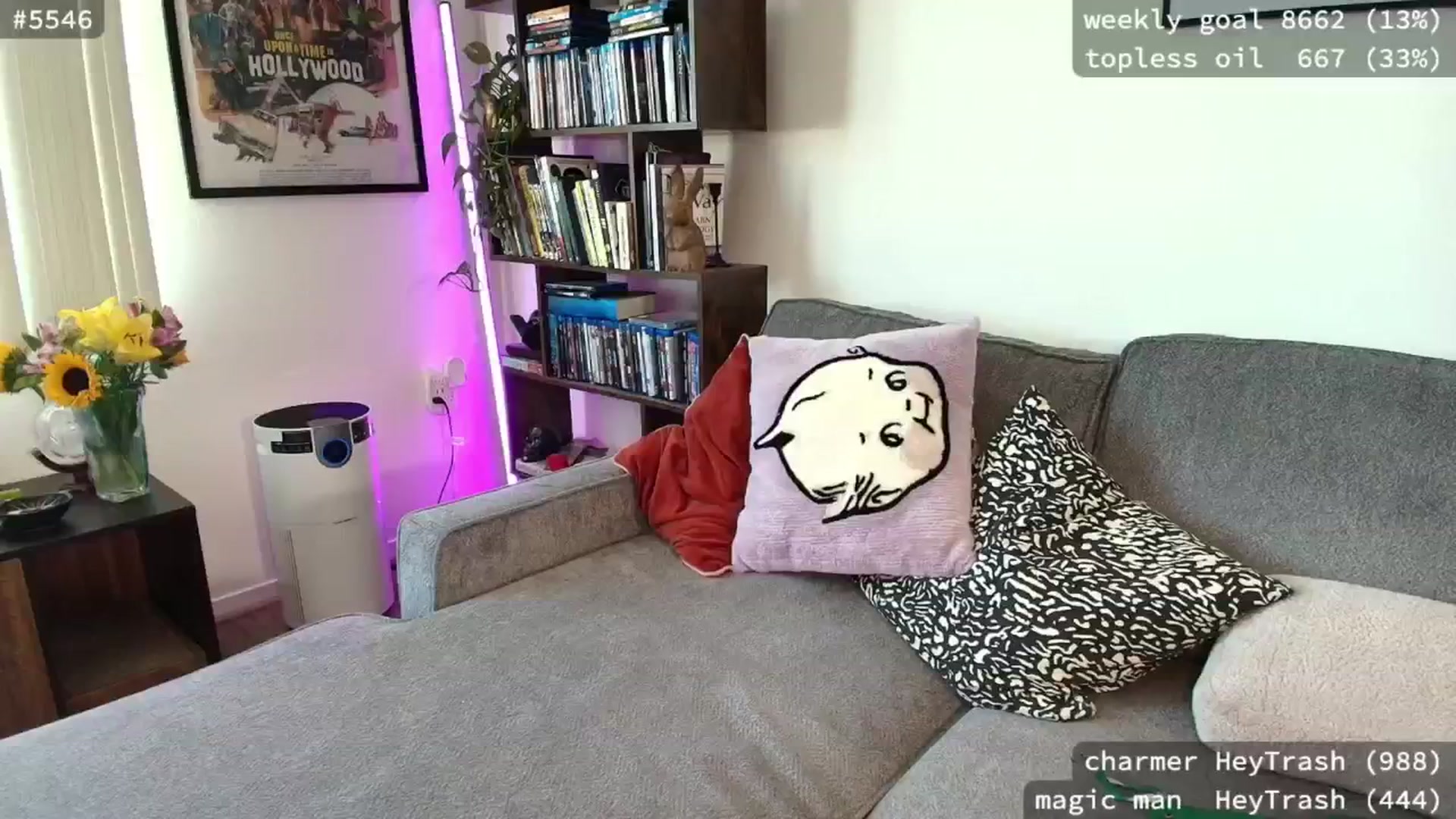 Gallery image thumbnail from ArianaFoxxx's myfreecams stream on, 07/28/2025, 24:02 image 15 of 20