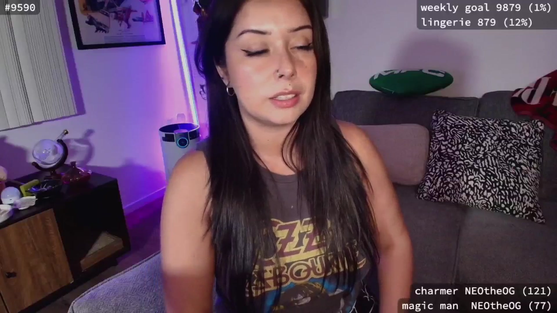 Gallery image thumbnail from ArianaFoxxx's myfreecams stream on, 08/12/2025, 09:46 image 3 of 20