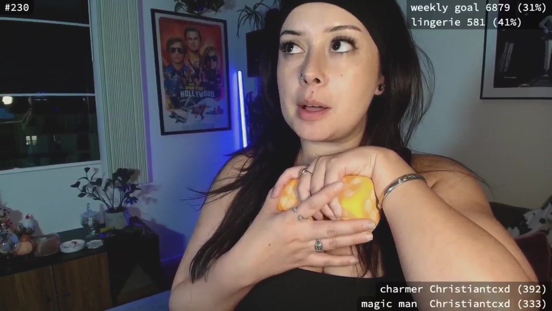 Gallery image thumbnail from ArianaFoxxx's myfreecams stream on, 09/01/2025, 09:49 image 9 of 20
