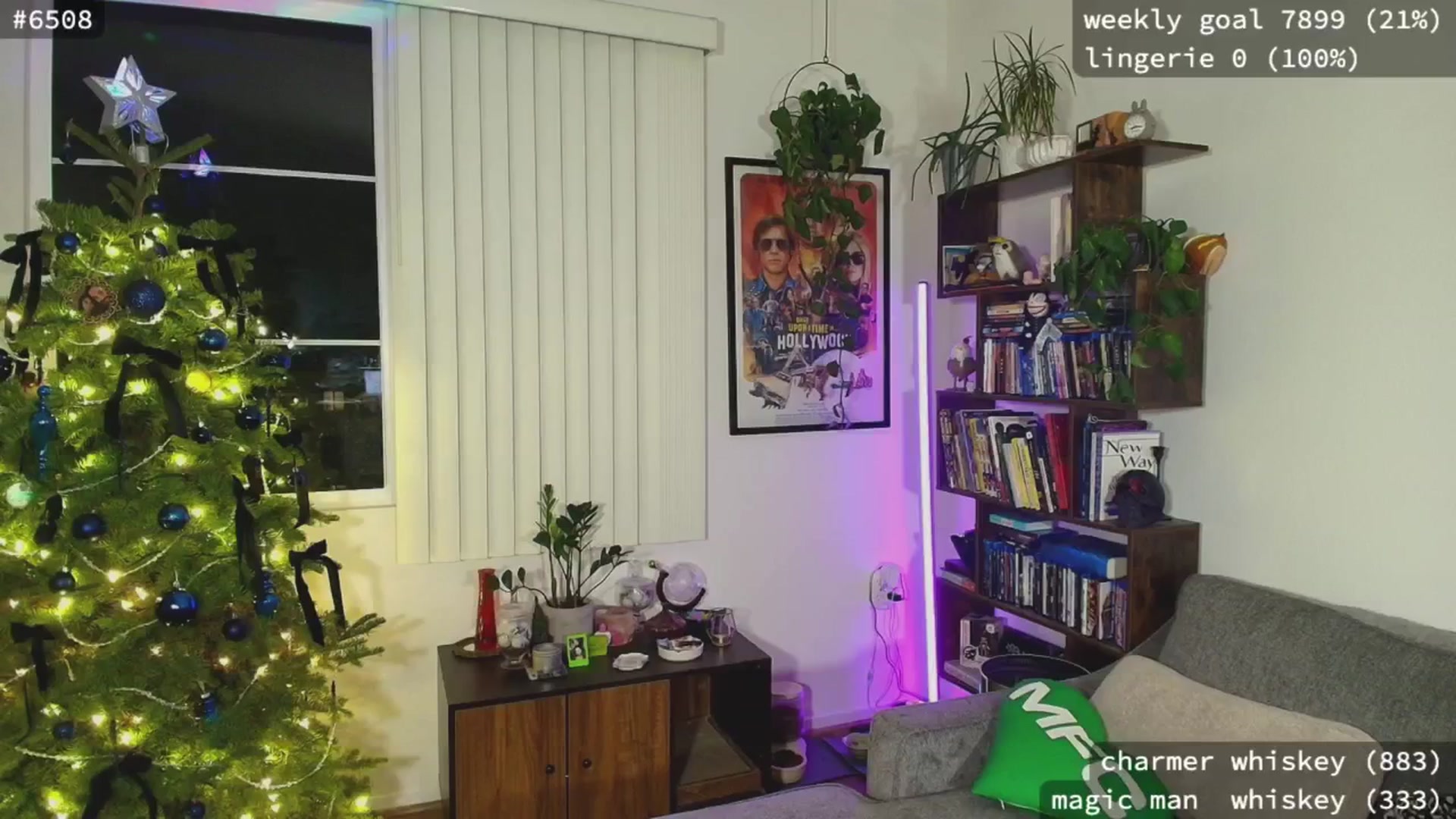 Gallery image thumbnail from ArianaFoxxx's myfreecams stream on, 12/26/2025, 01:54 image 14 of 20