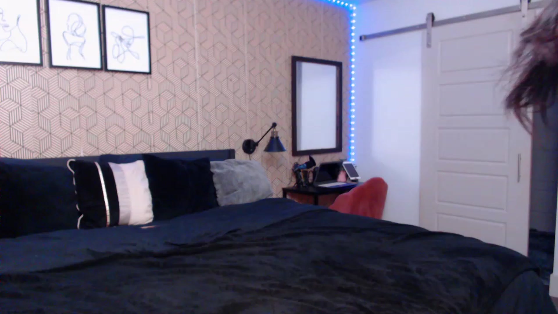 Gallery image thumbnail from ArianaVenti's myfreecams stream on, 11/18/2022, 02:56 image 1 of 20