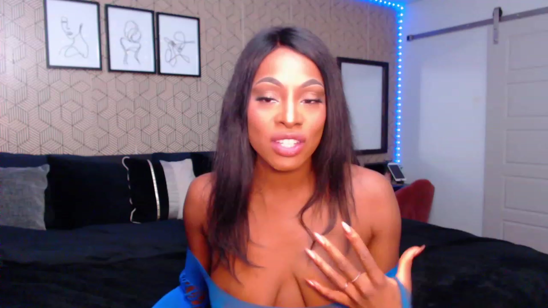 Gallery image thumbnail from ArianaVenti's myfreecams stream on, 11/18/2022, 04:46 image 8 of 20