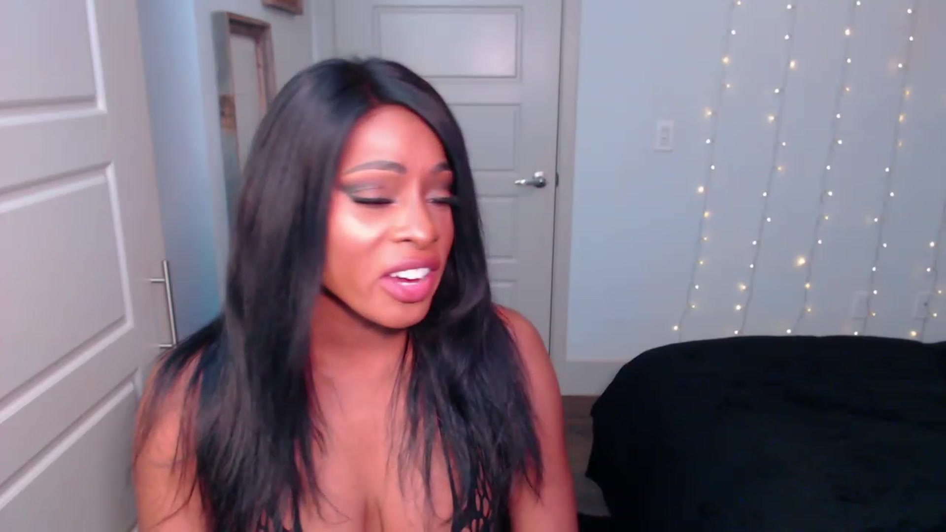 Gallery image thumbnail from ArianaVenti's myfreecams stream on, 11/23/2022, 21:52 image 7 of 20