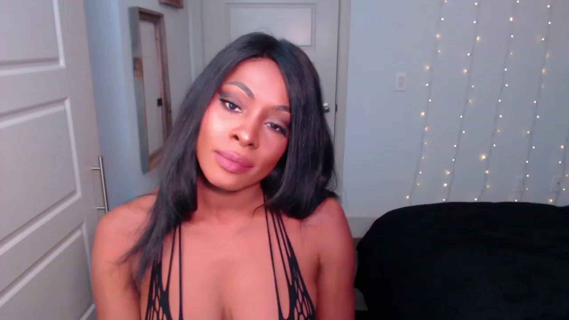 Gallery image thumbnail from ArianaVenti's myfreecams stream on, 11/23/2022, 21:52 image 2 of 20